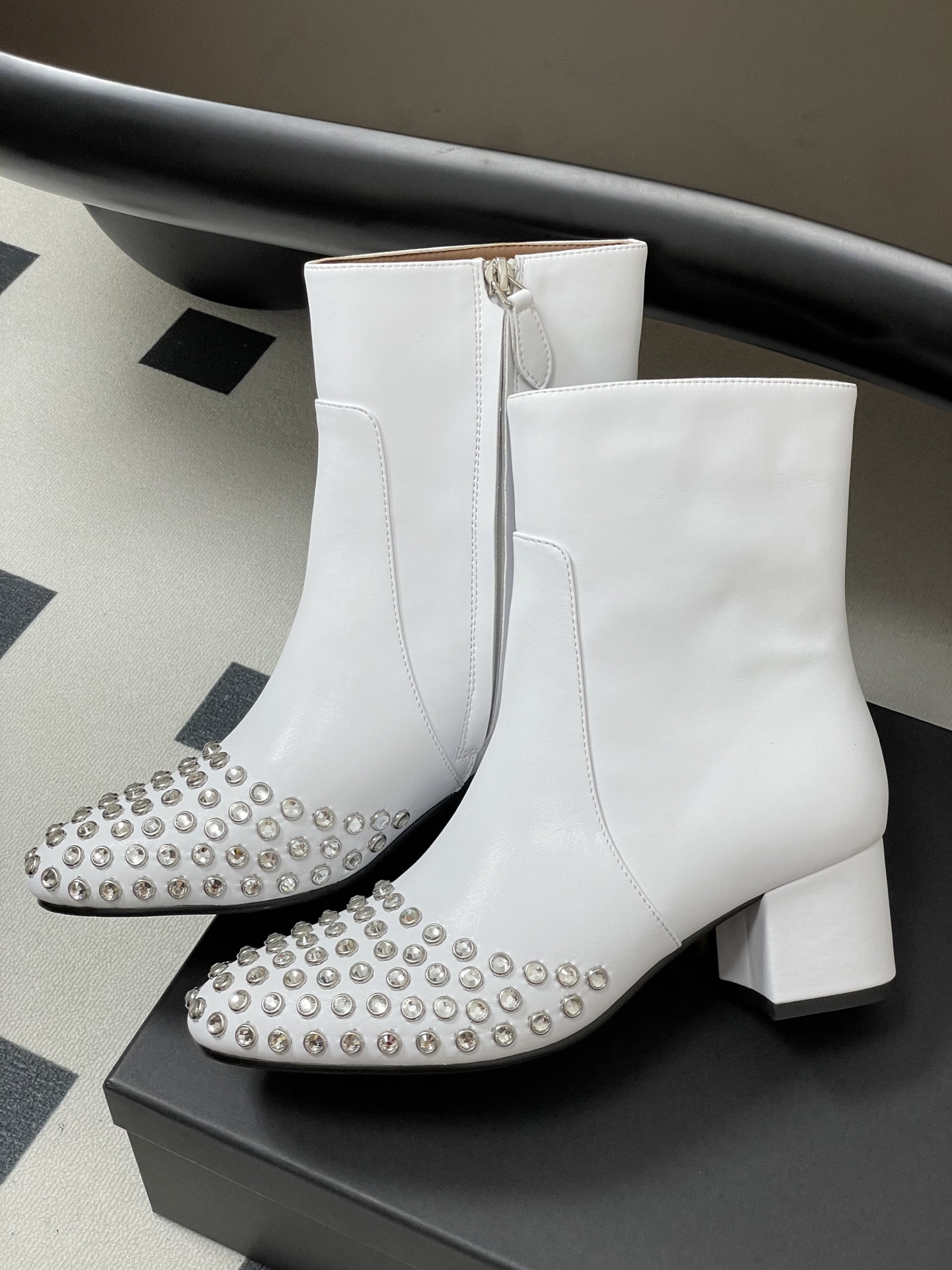 UA Alaia Crystal Diamond Boots 5.5cm Heel(Customized Size 7-10 days production time)