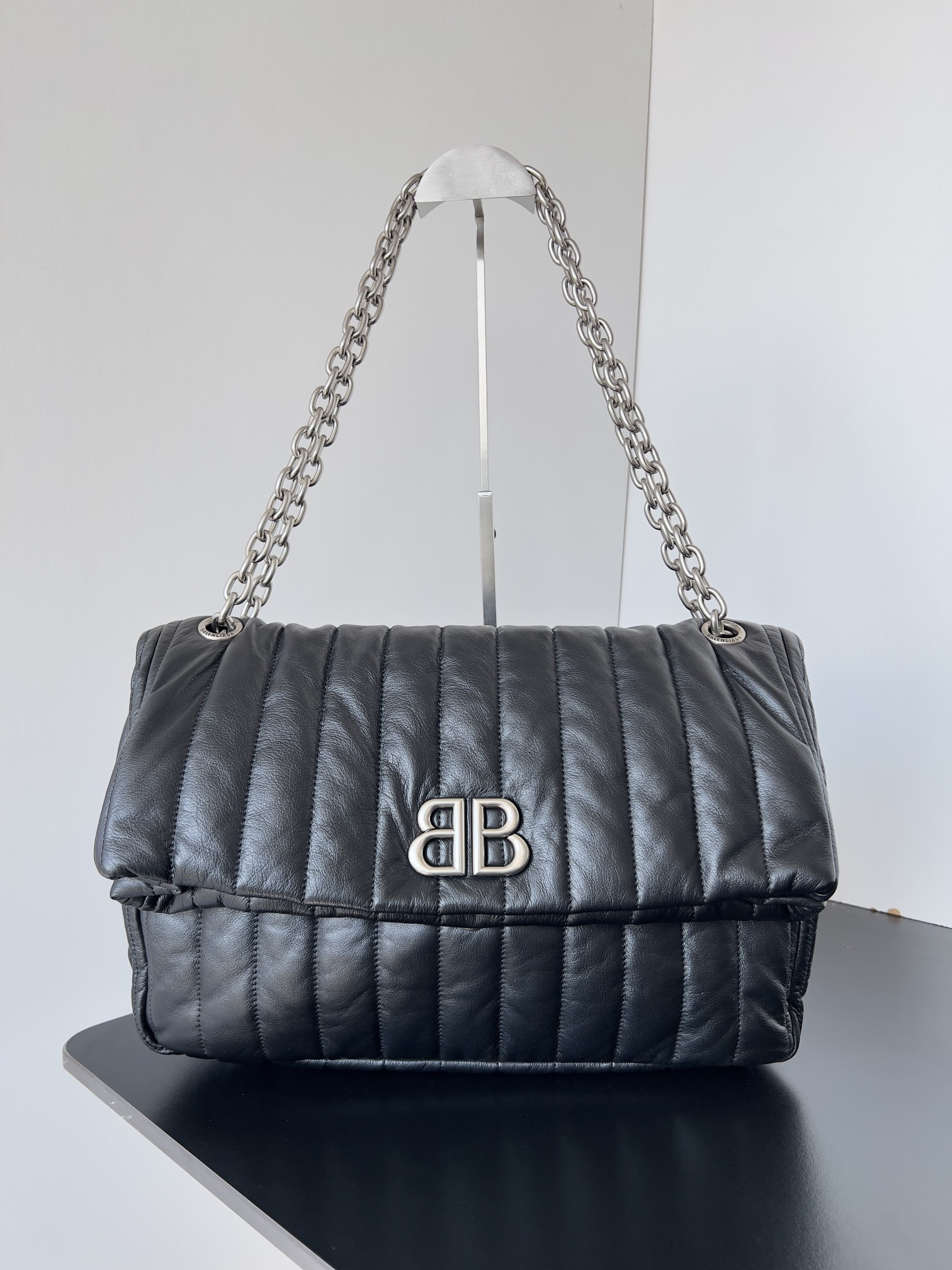 Ba*len*cia*ga Monaco Chain Bag Medium 32.5x22x9.9cm