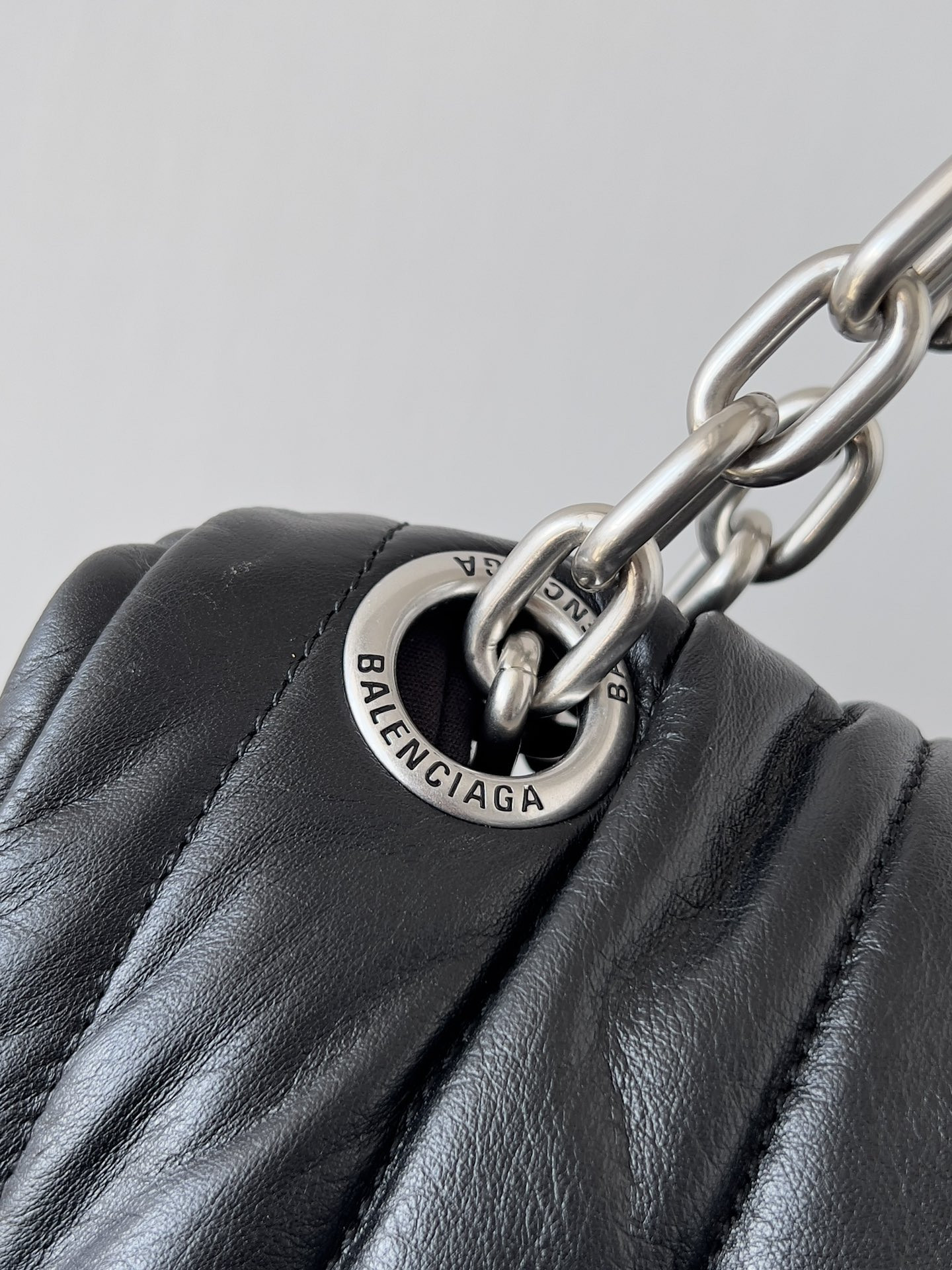 Ba*len*cia*ga Monaco Chain Bag Large 43.5x32x23cm