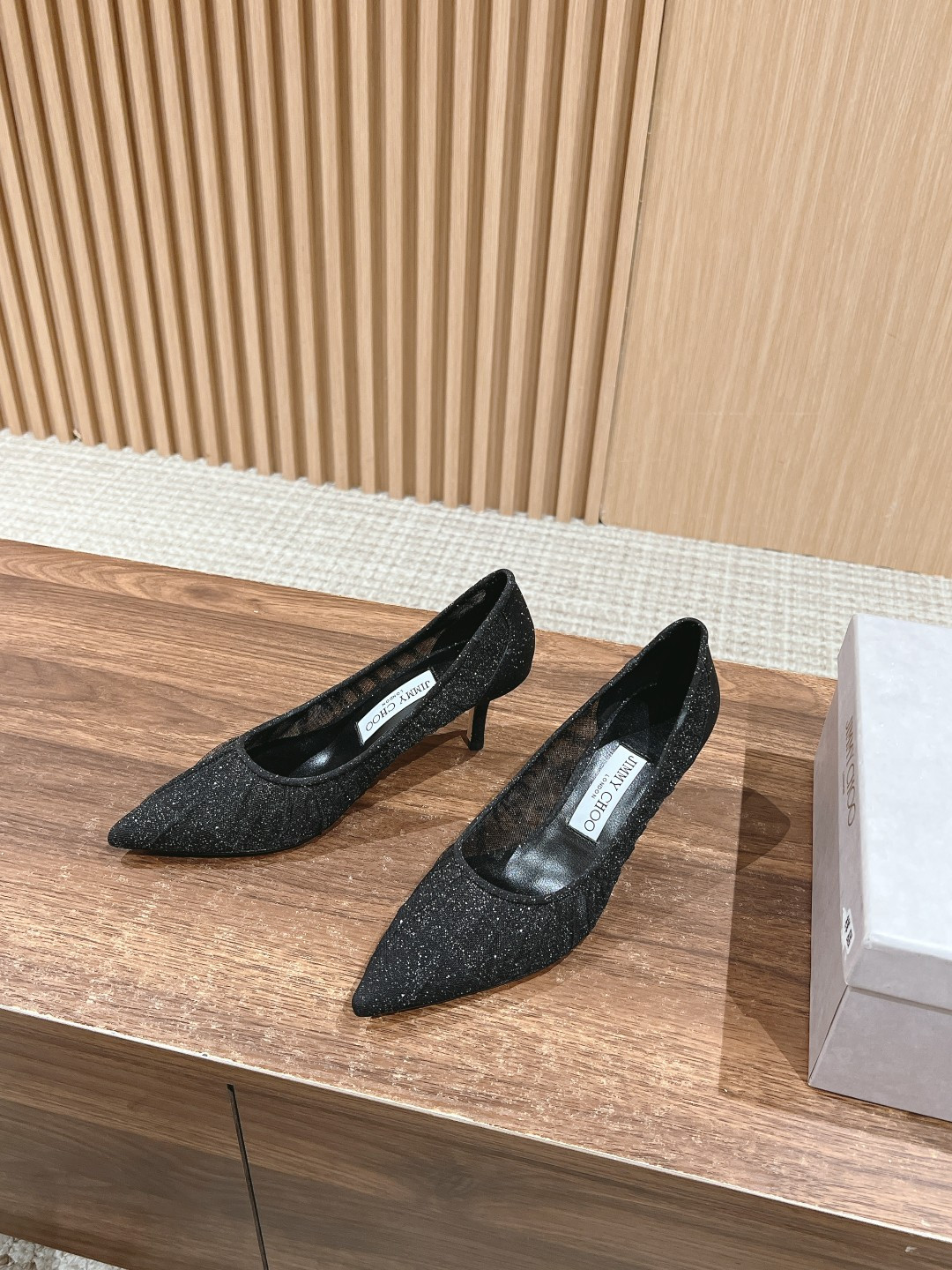 UA Ji*y Ch* Pumps