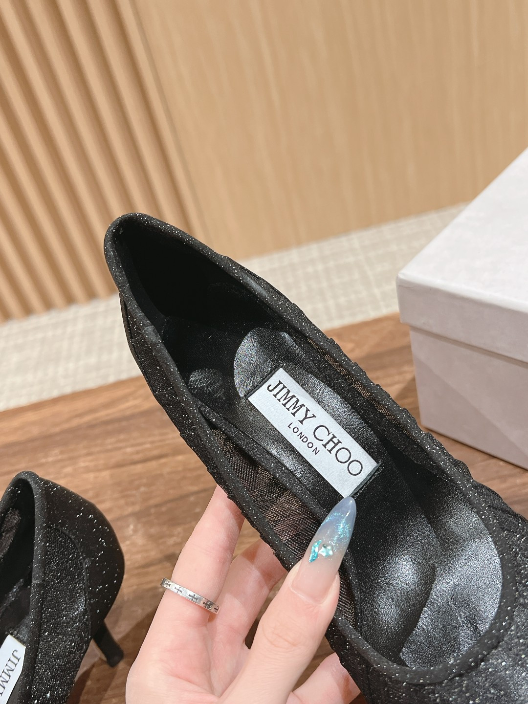 UA Ji*y Ch* Pumps