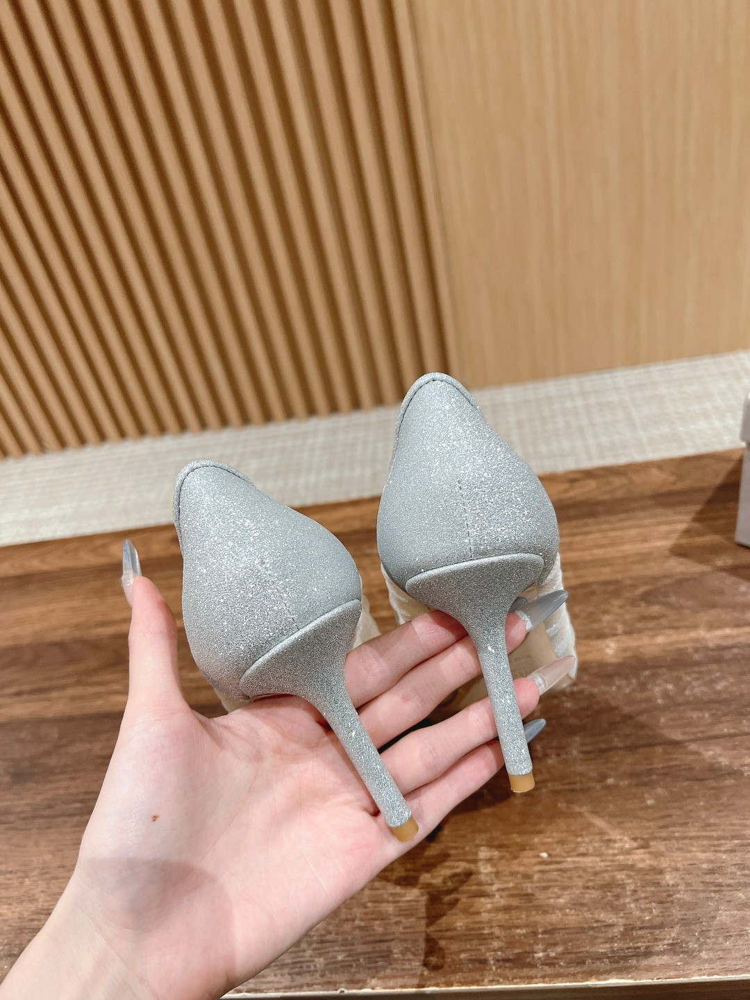 UA Ji*y Ch* Pumps