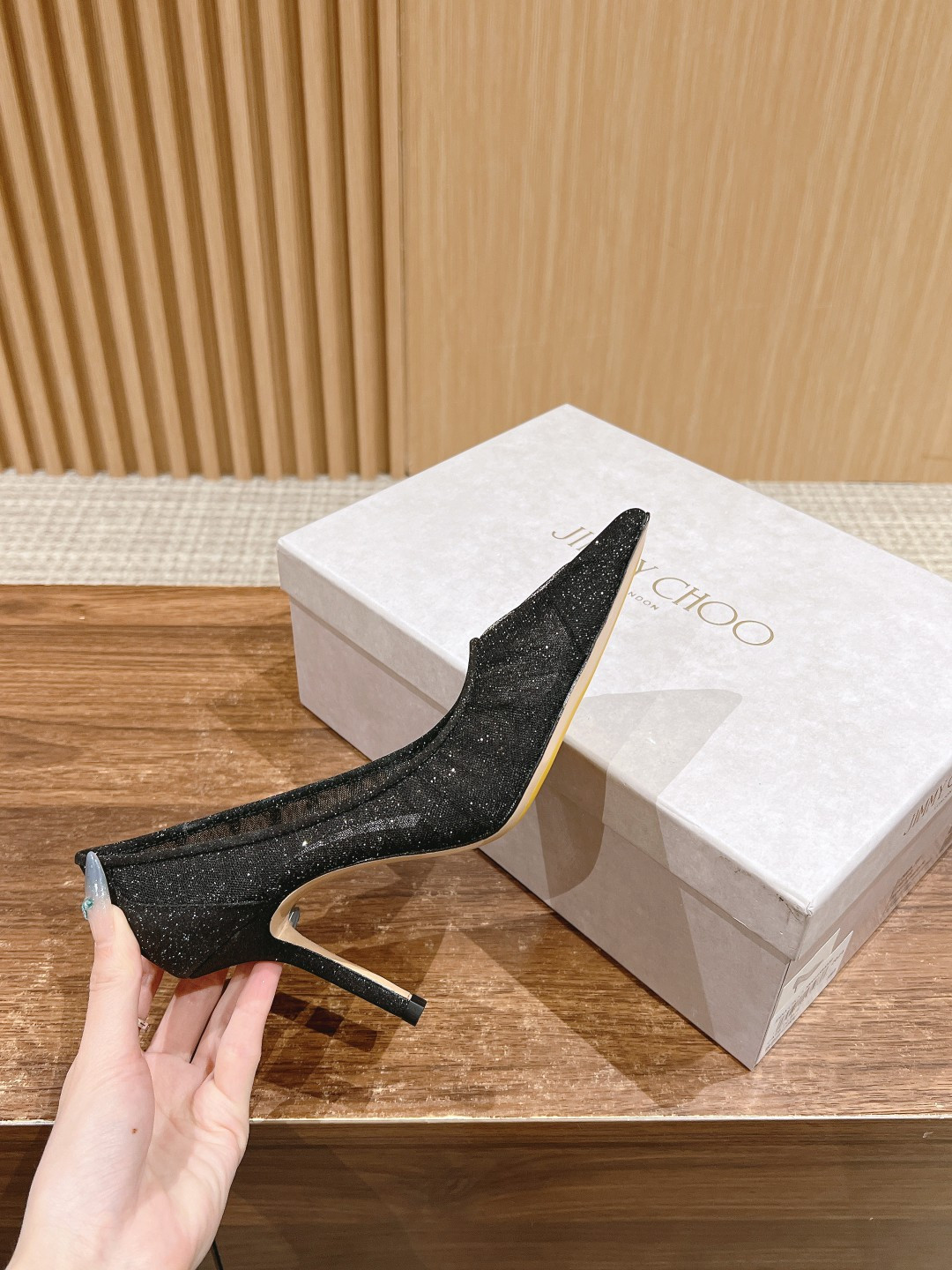 UA Ji*y Ch* Pumps