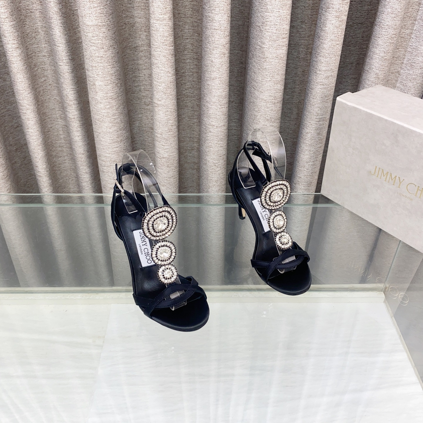 UA Ji*y Ch* Sandals 8.5cm