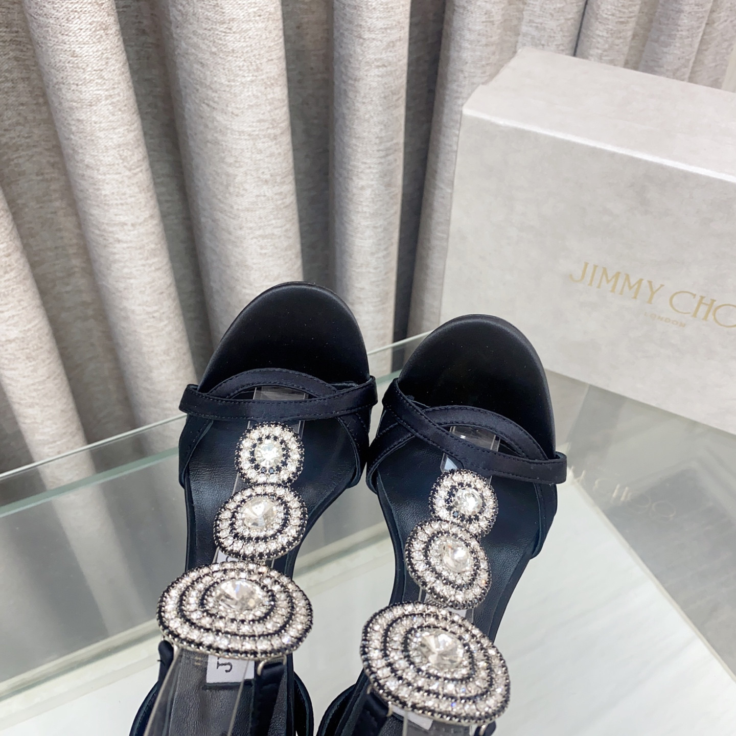 UA Ji*y Ch* Sandals 8.5cm