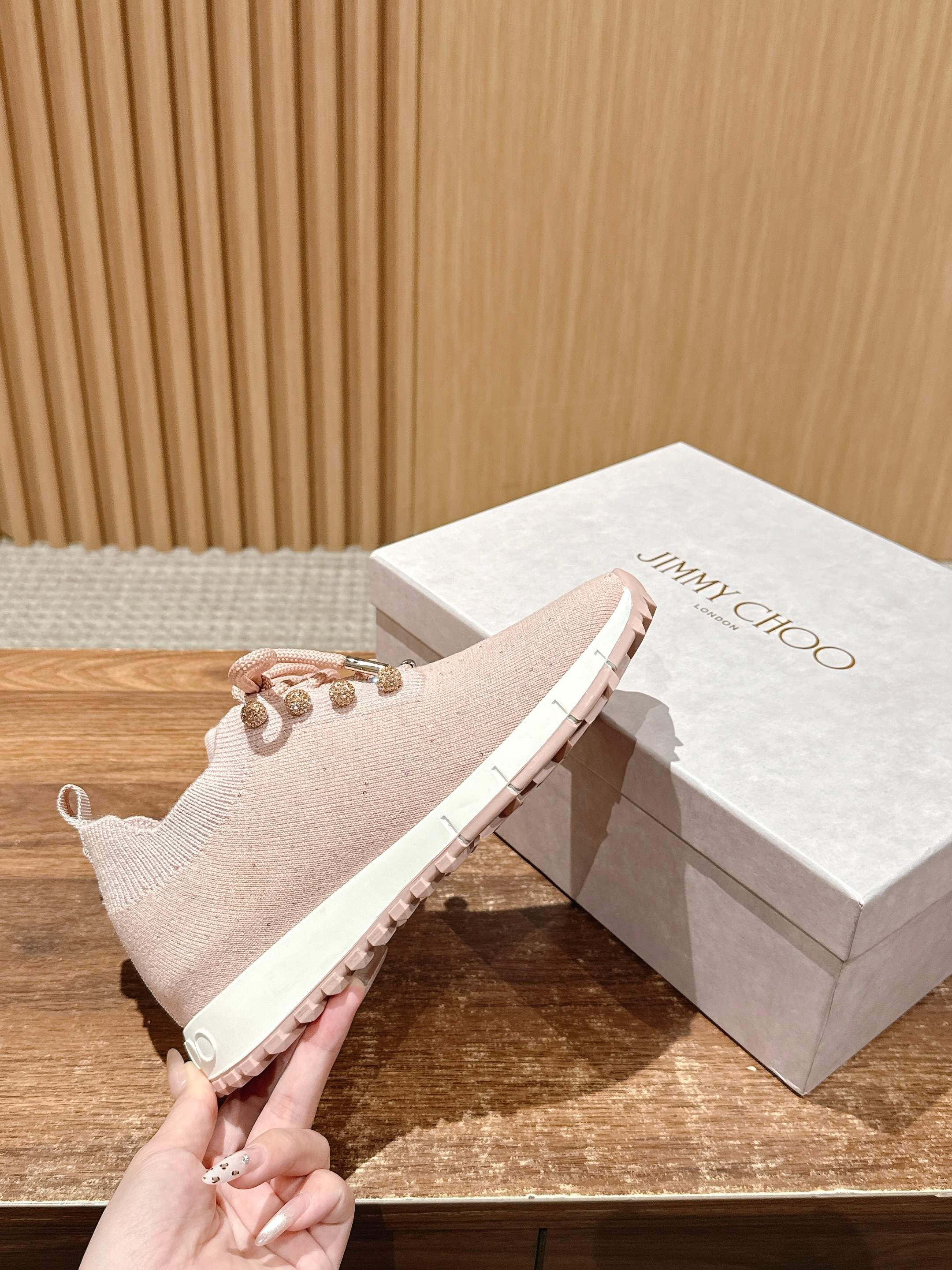 UA Ji*y Ch* Casual Sneakers