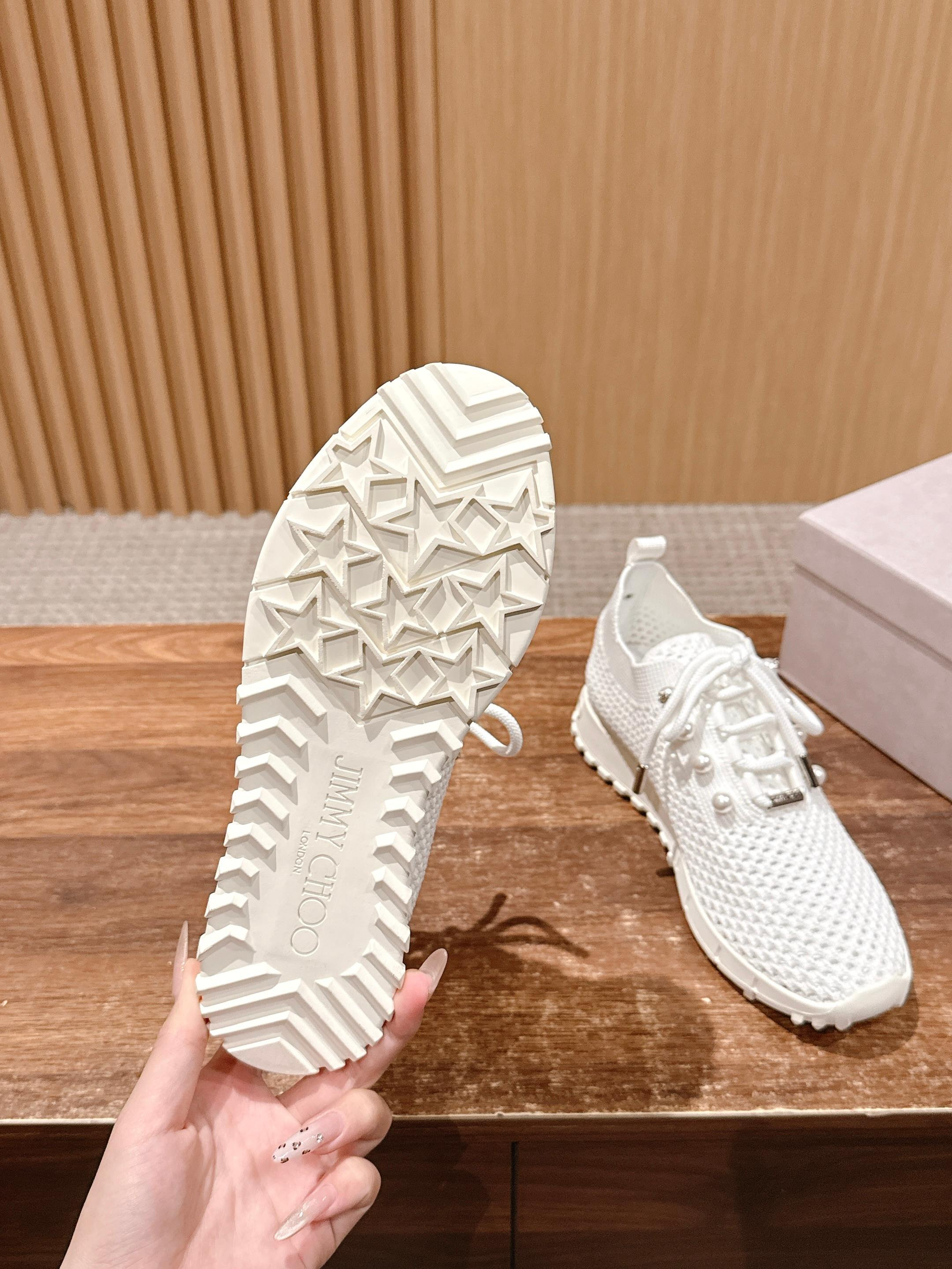 UA Ji*y Ch* Casual Sneakers