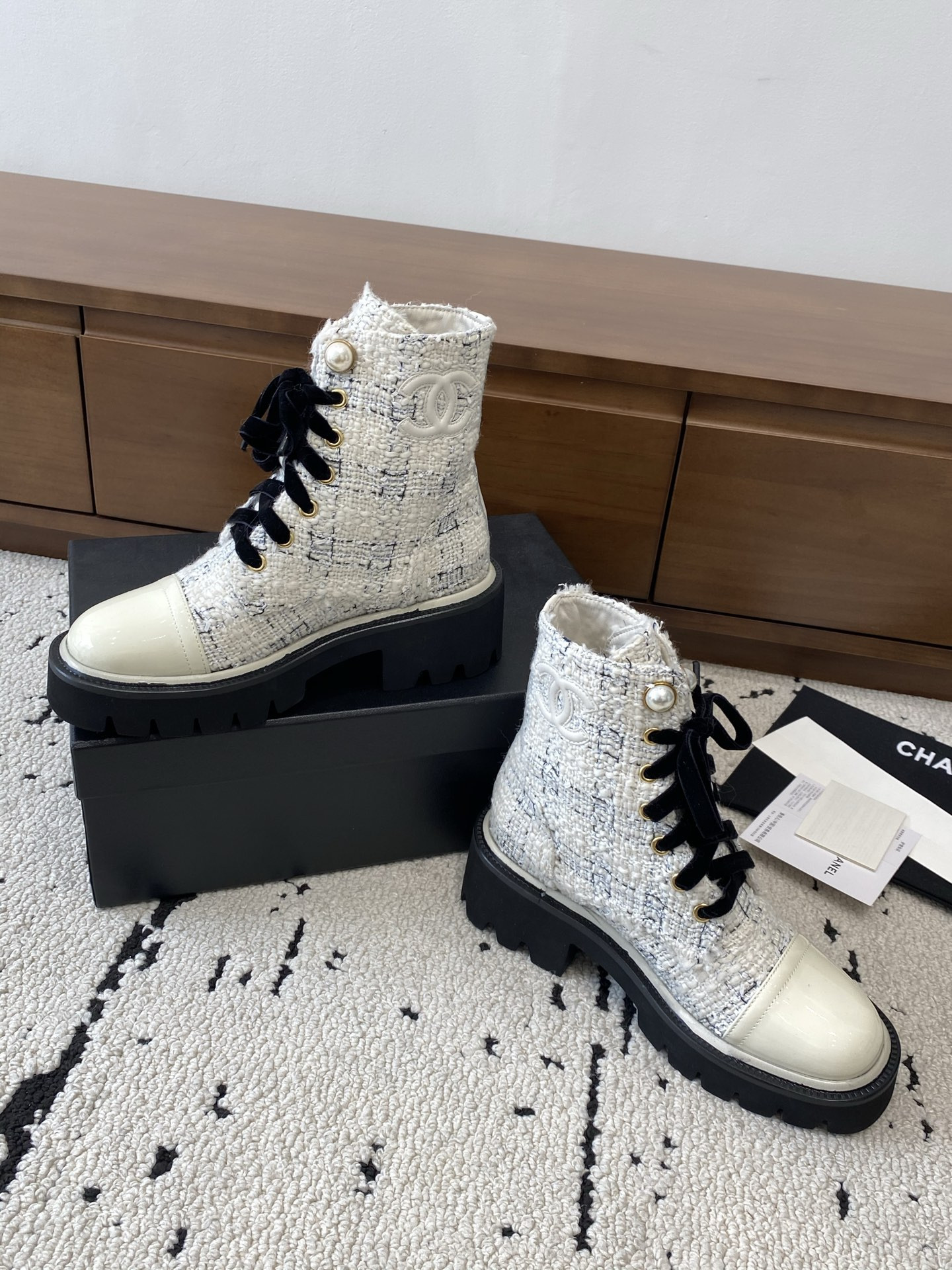 UA Ch*el Boots