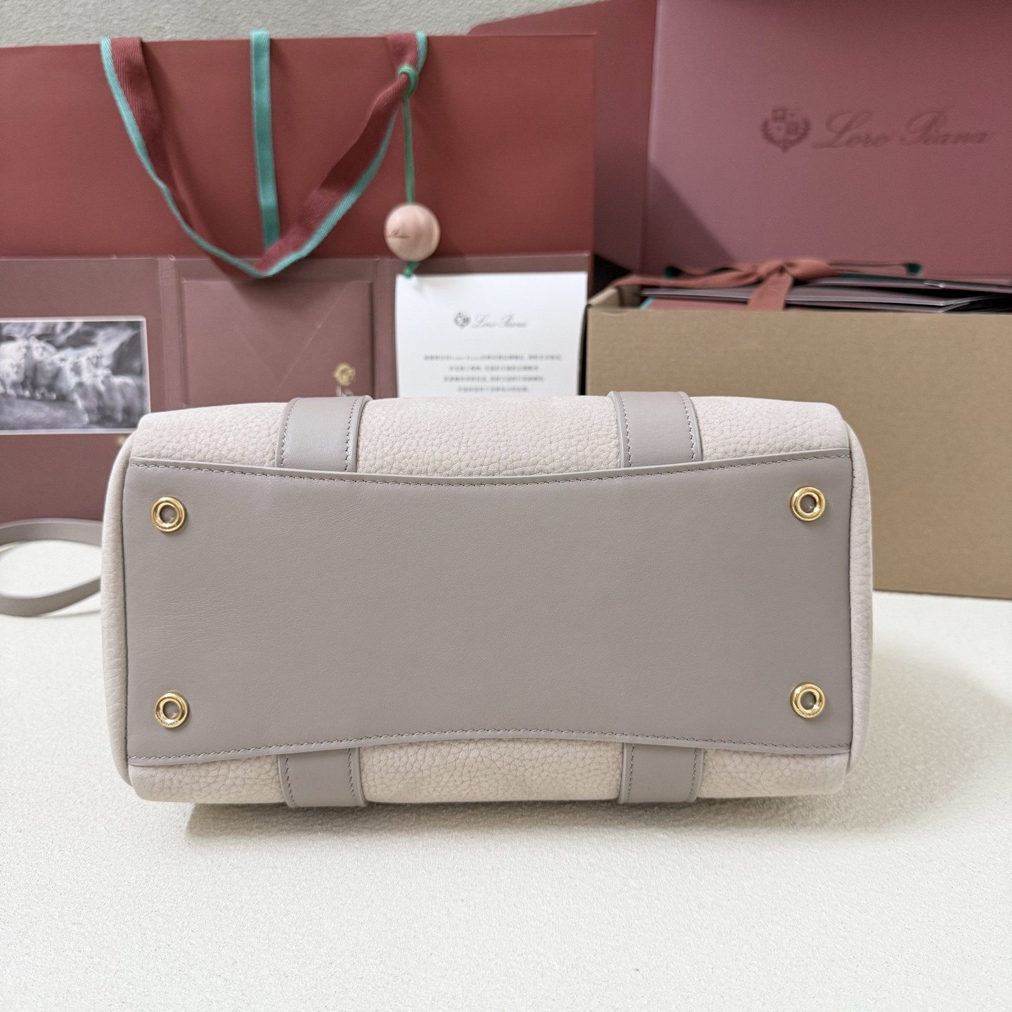 L**o p*ana loom l25 calfskin 25x18x12.5cm