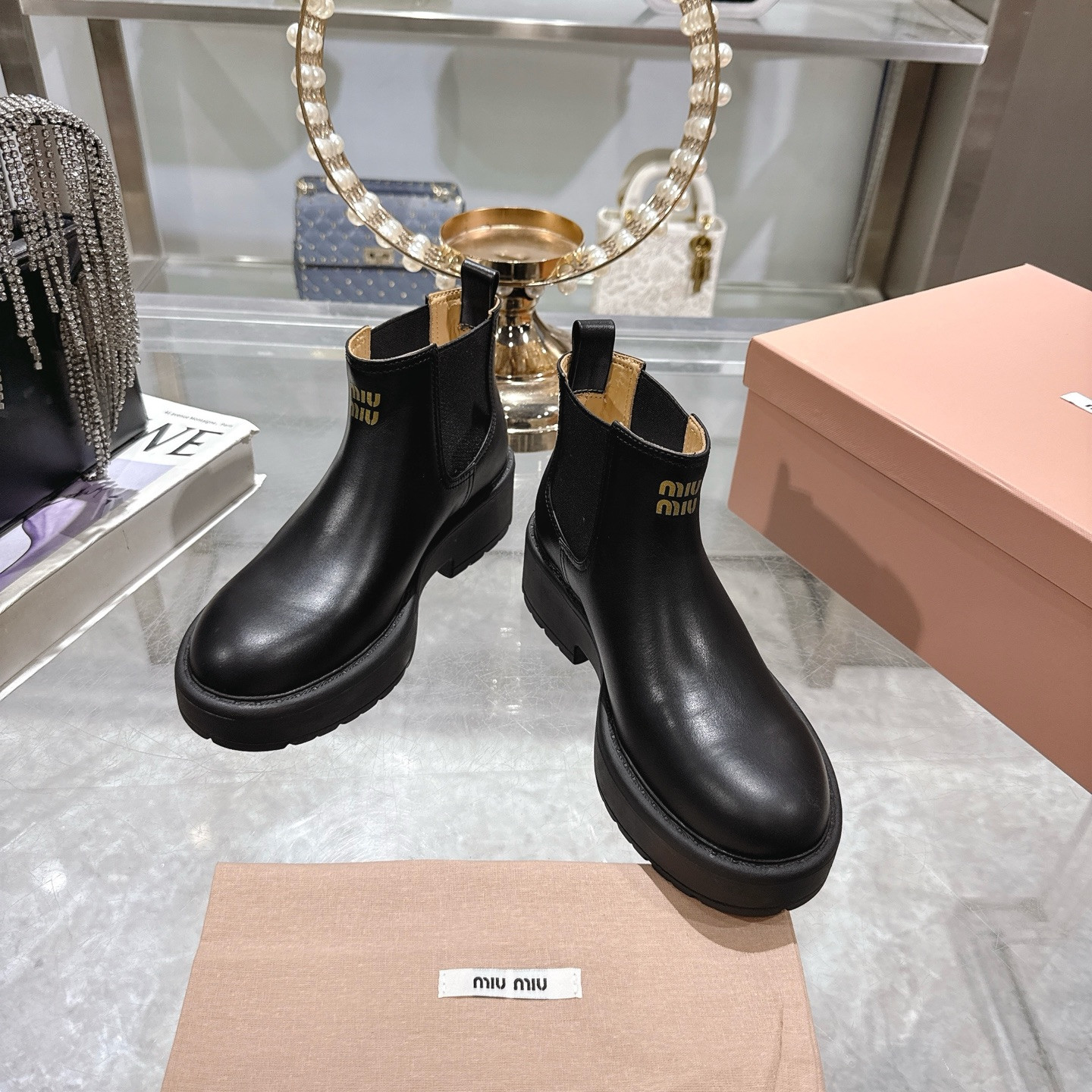 ua M1v M1v leather booties