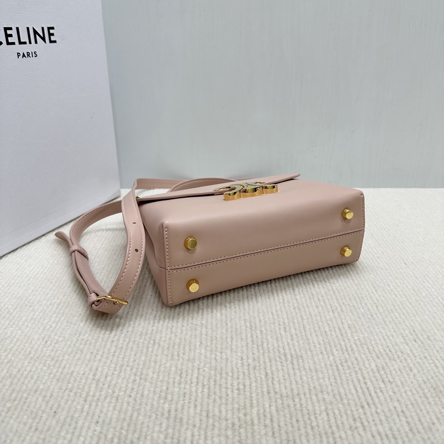 Ce**e teen nino bag in smooth satined calfskin 20.5x13x8cm