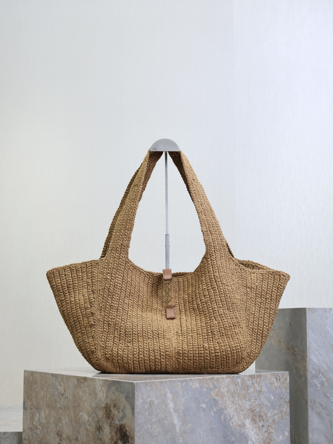 Y*L le 5 À 7 bea (cord and leather) 50x28x18cm