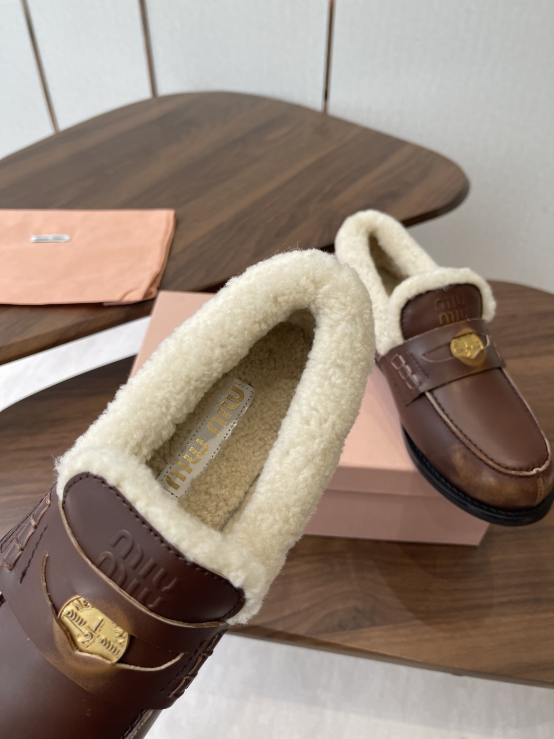 ua M1v M1v bleached leather and shearling penny loafers