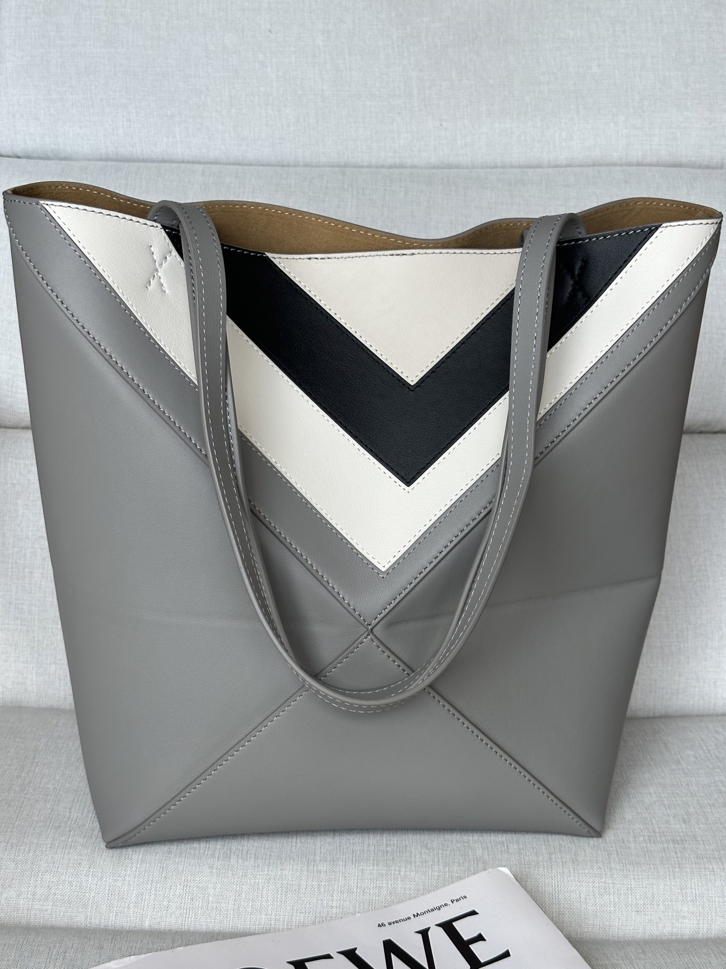 L0ew* x albers medium puzzle fold tote in nappa calfskin 31.5x25.5x14.5cm
