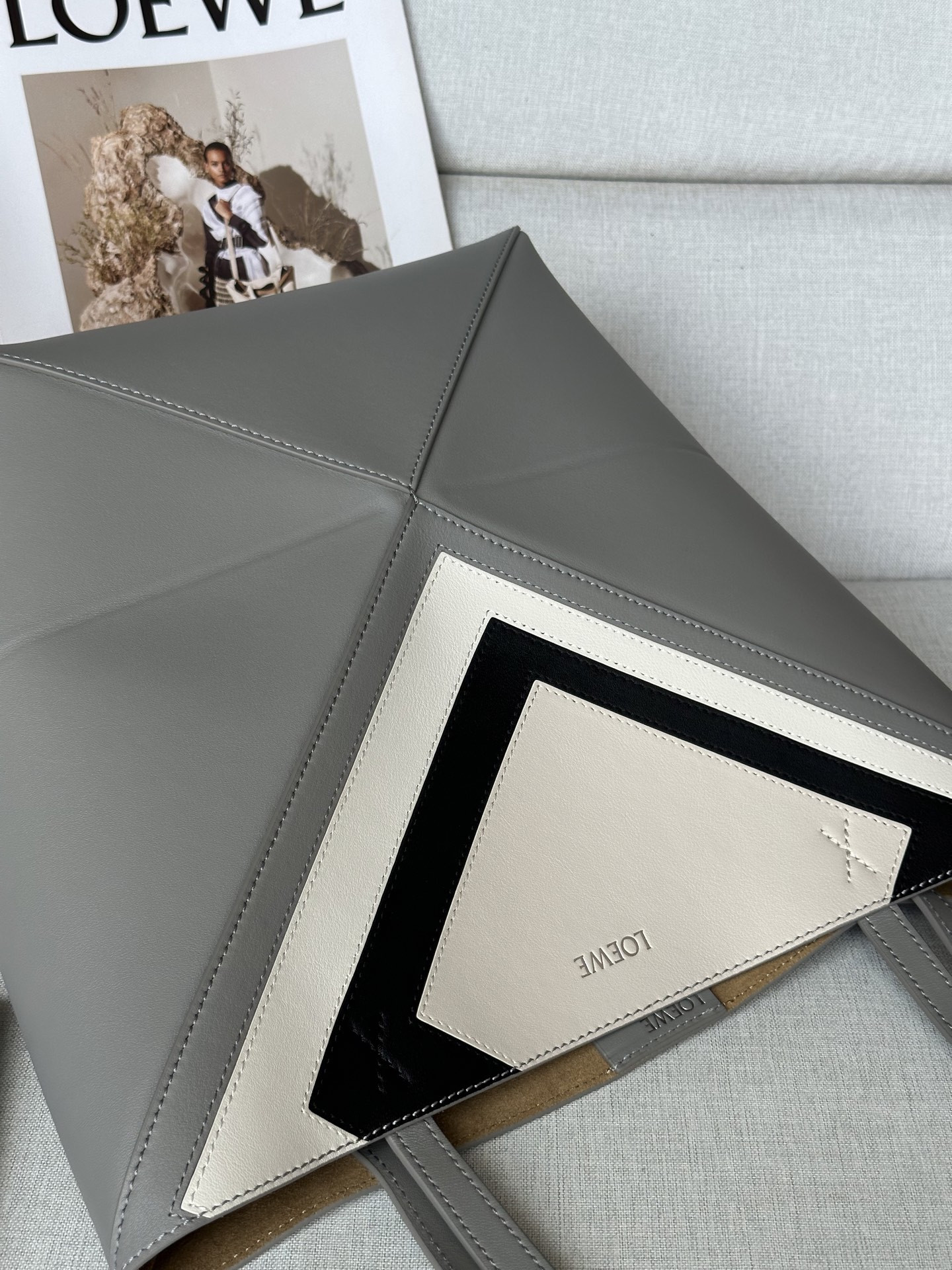 L0ew* x albers medium puzzle fold tote in nappa calfskin 31.5x25.5x14.5cm