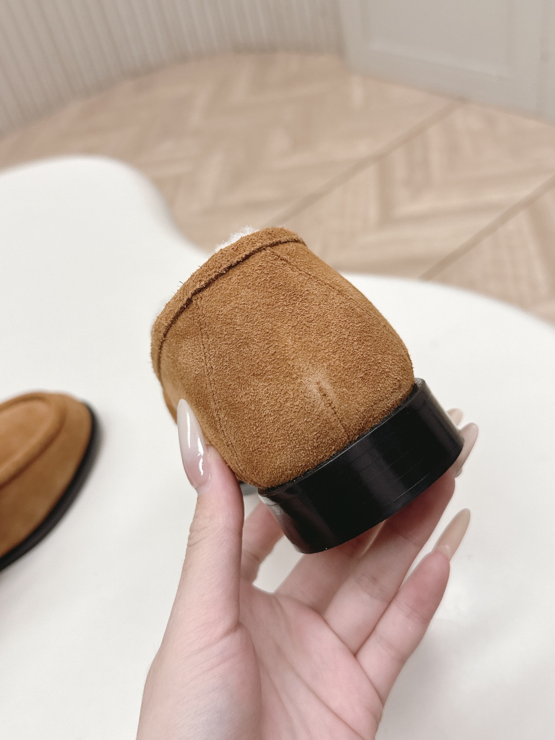 ua bo*te*ga Ve*ne*ta loafers shoes