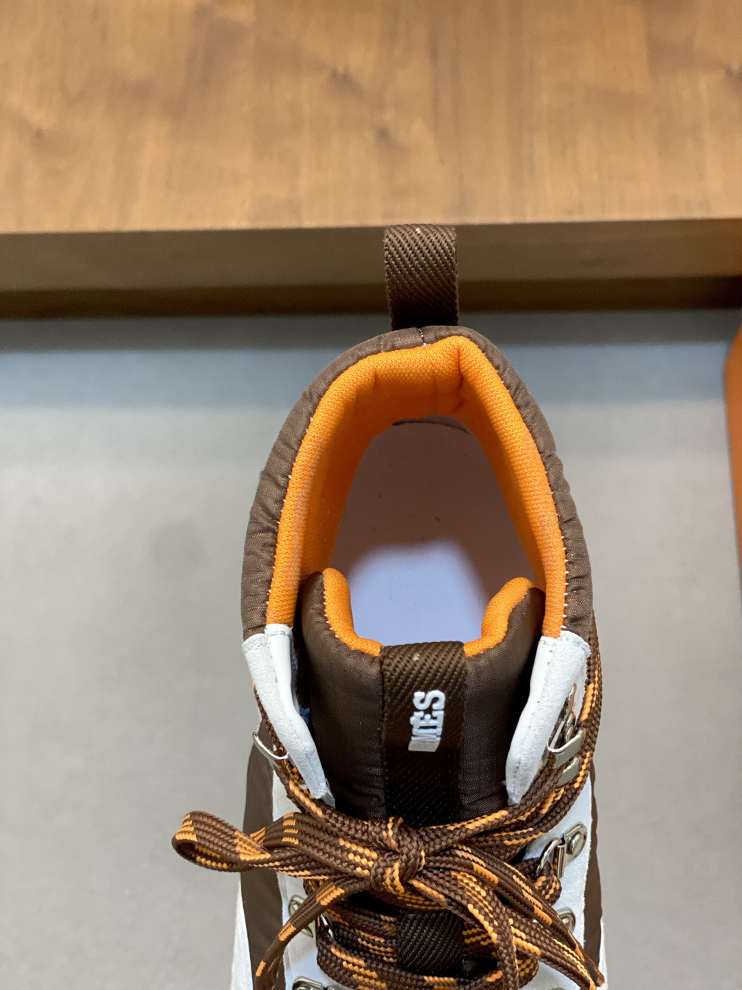 ua H**mes klimb sneaker