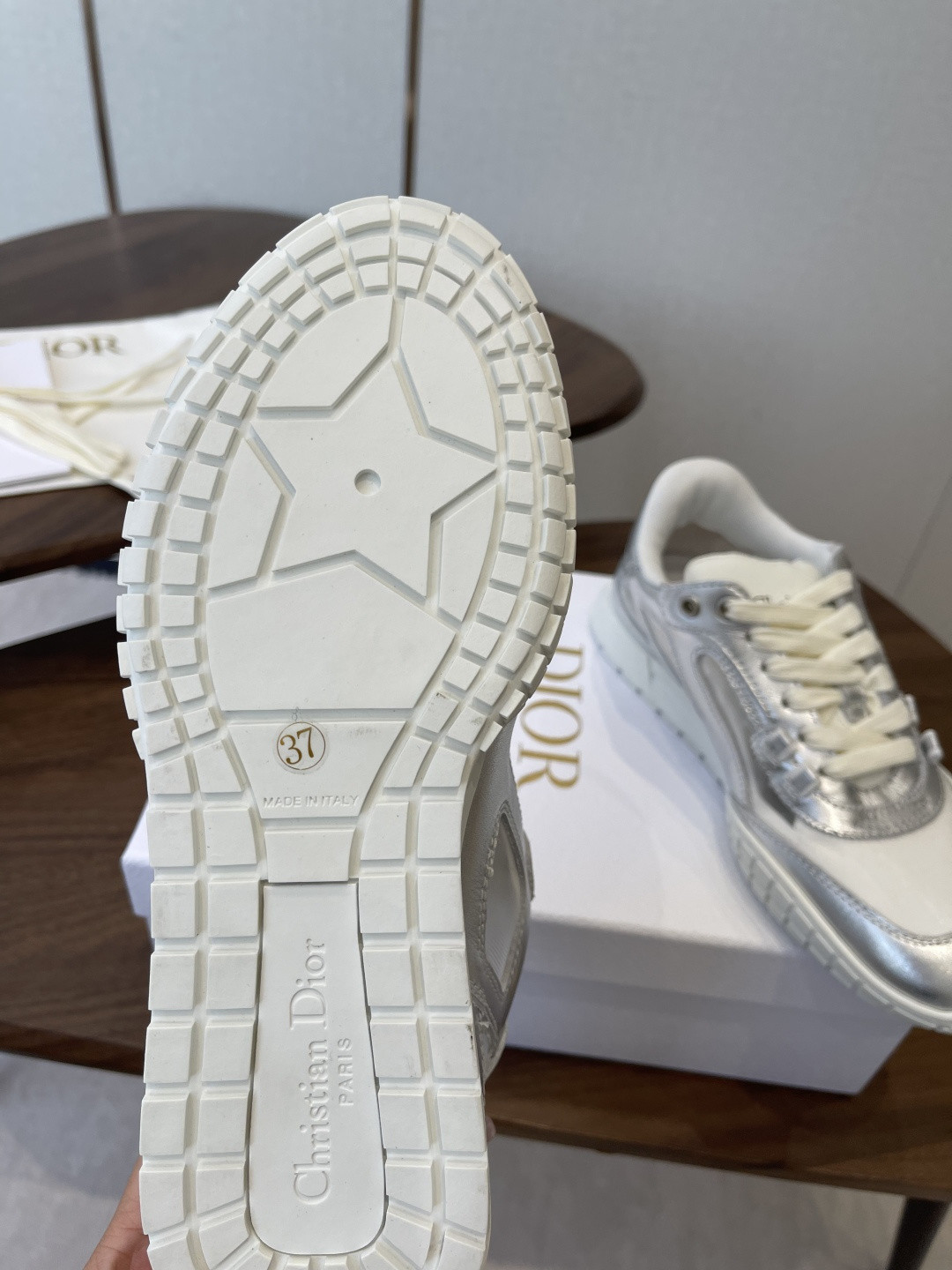 ua D*or tech sneaker
