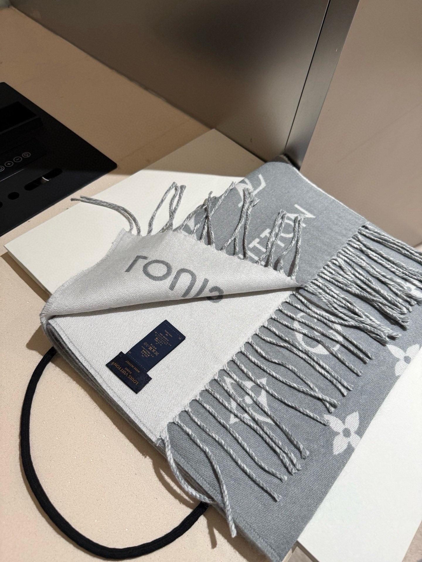 l0*is V*t0n monogram scarf 35x185cm