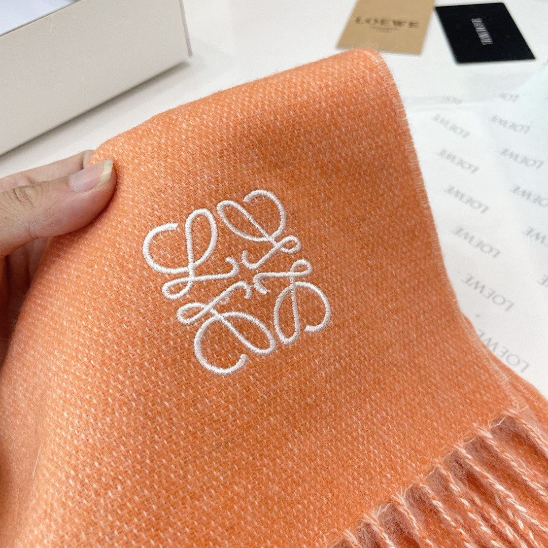 L0ew* scarf 38x180cm 100% cashmere