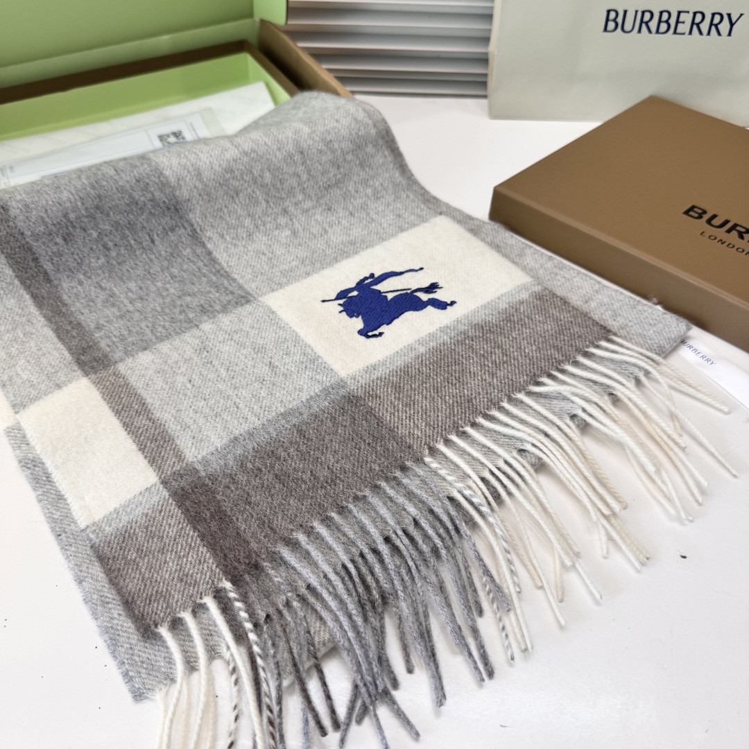 B**rry ripple-patterned scarf 32x200cm