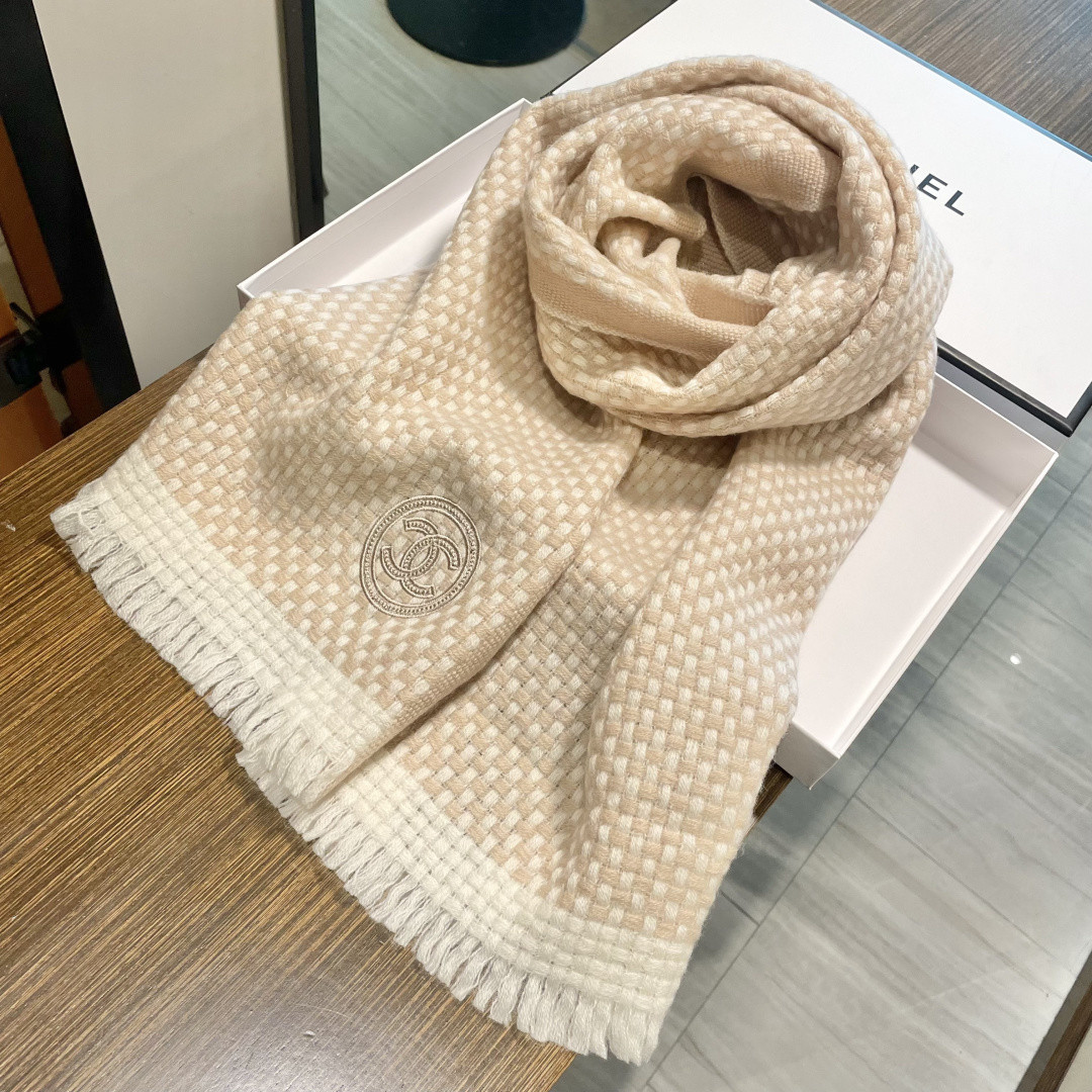 Ch*el scarf 35x200cm 100% wool