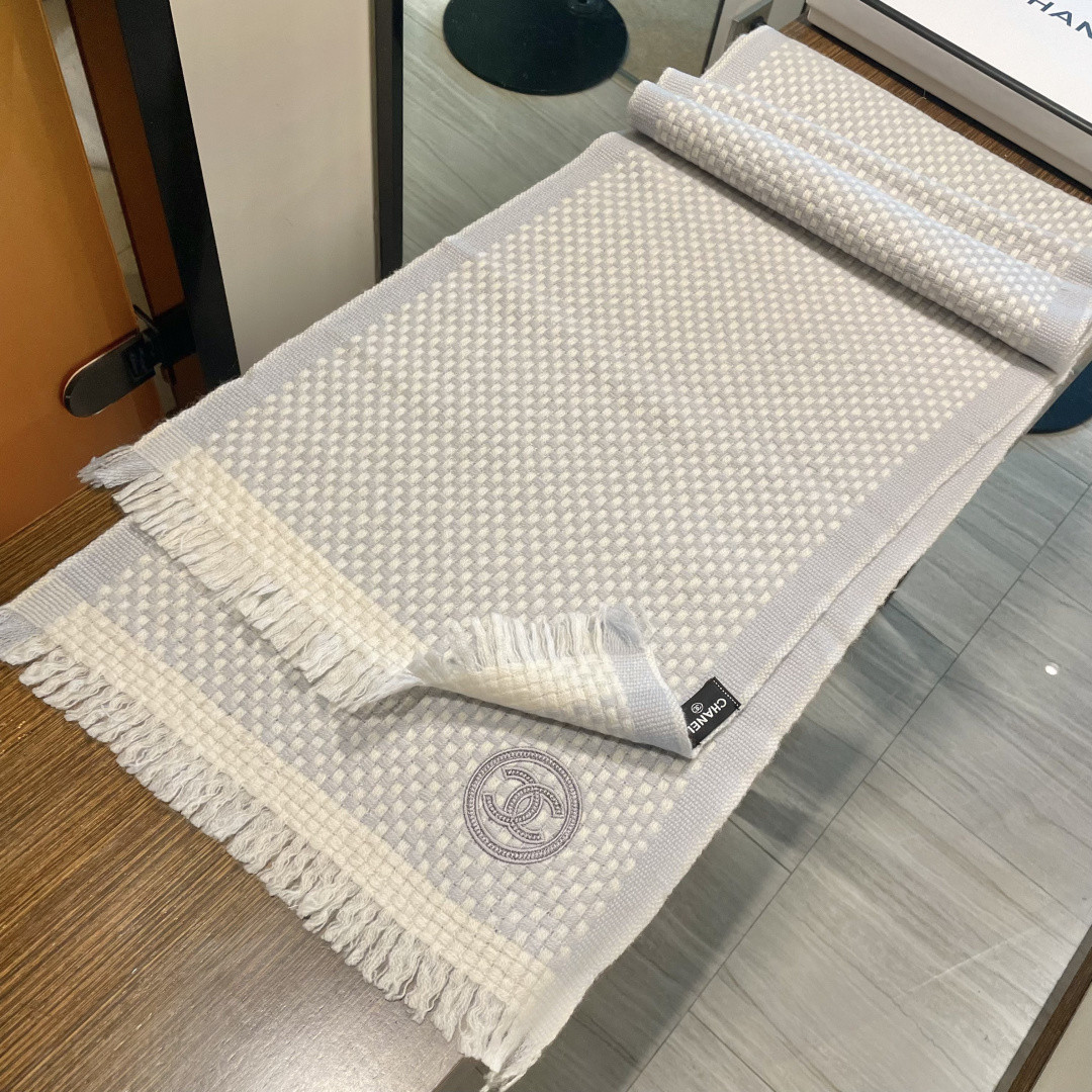 Ch*el scarf 35x200cm 100% wool
