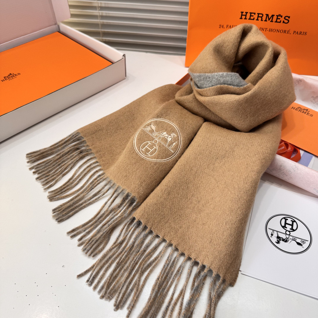 H**mes double-sided scarf 30x200cm