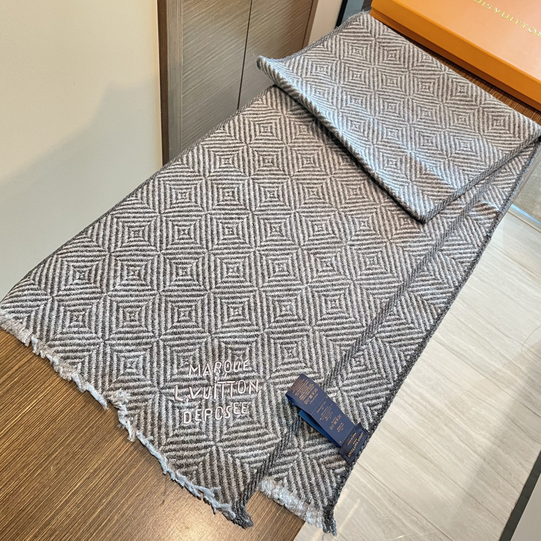 l0*is V*t0n scarf 35x200cm 100% cashmere