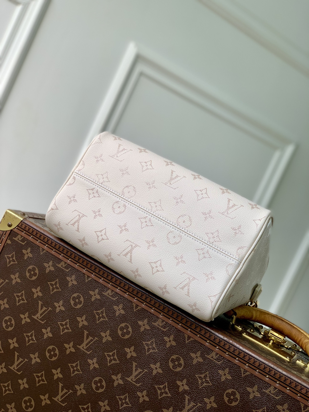LV SPEEDY BANDOULIÈRE 25 Handbag M26690 18x13x25cm
