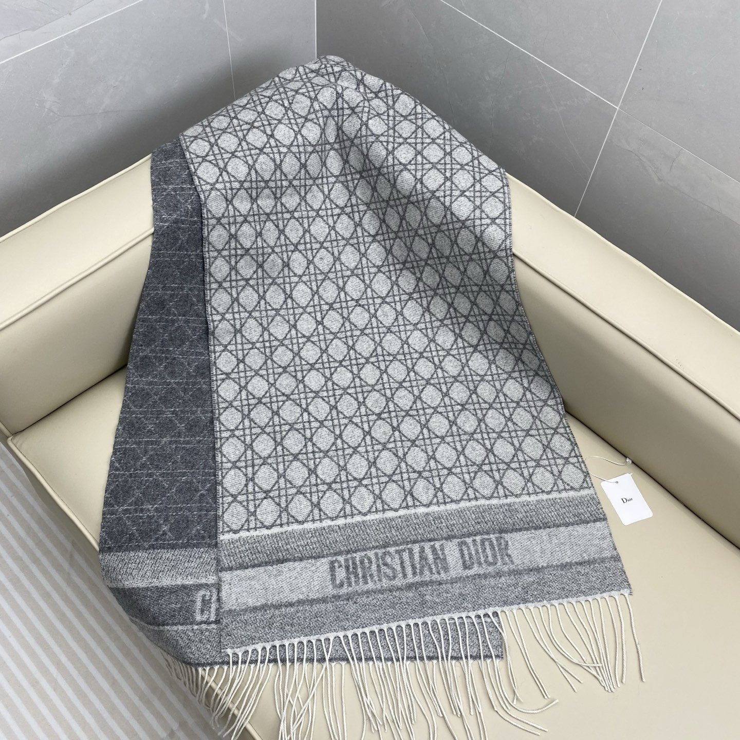 D*or cannage scarf 220x45cm 67% cashmere 43% virgin wool