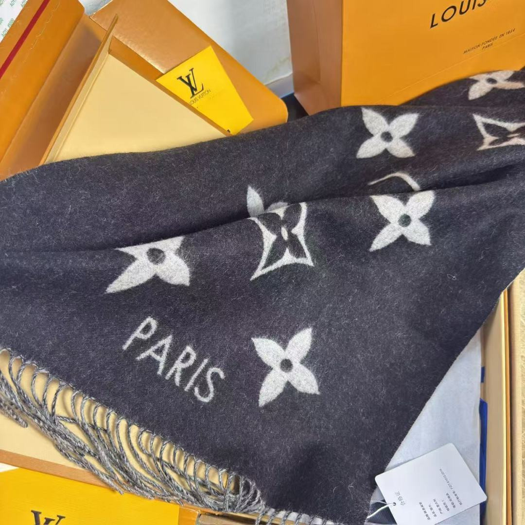 l0*is V*t0n wild reykjavik scarf 45x170cm 100% cashmere