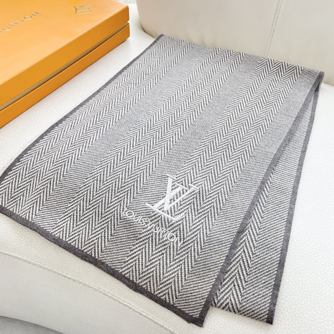 l0*is V*t0n scarf 32x180cm 100% knitted cashmere