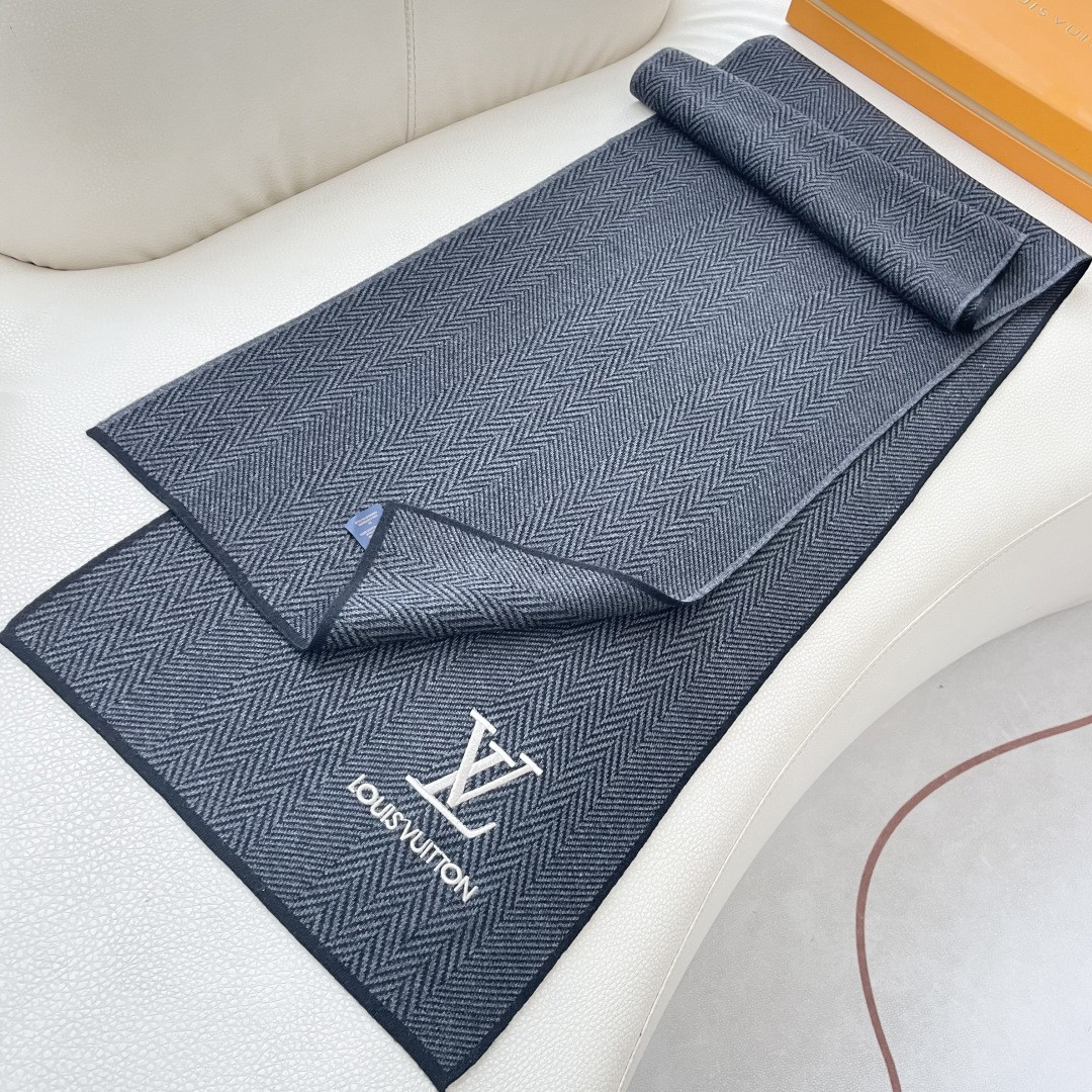 l0*is V*t0n scarf 32x180cm 100% knitted cashmere