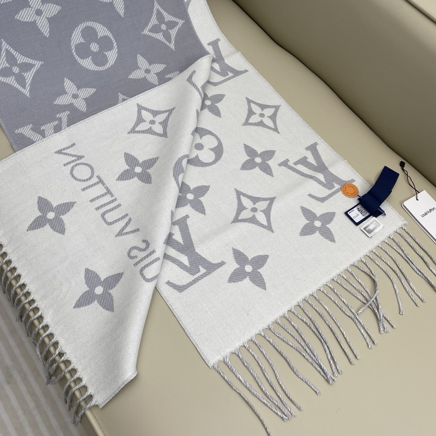 l0*is V*t0n scarf 34x186cm 100% sheep wool