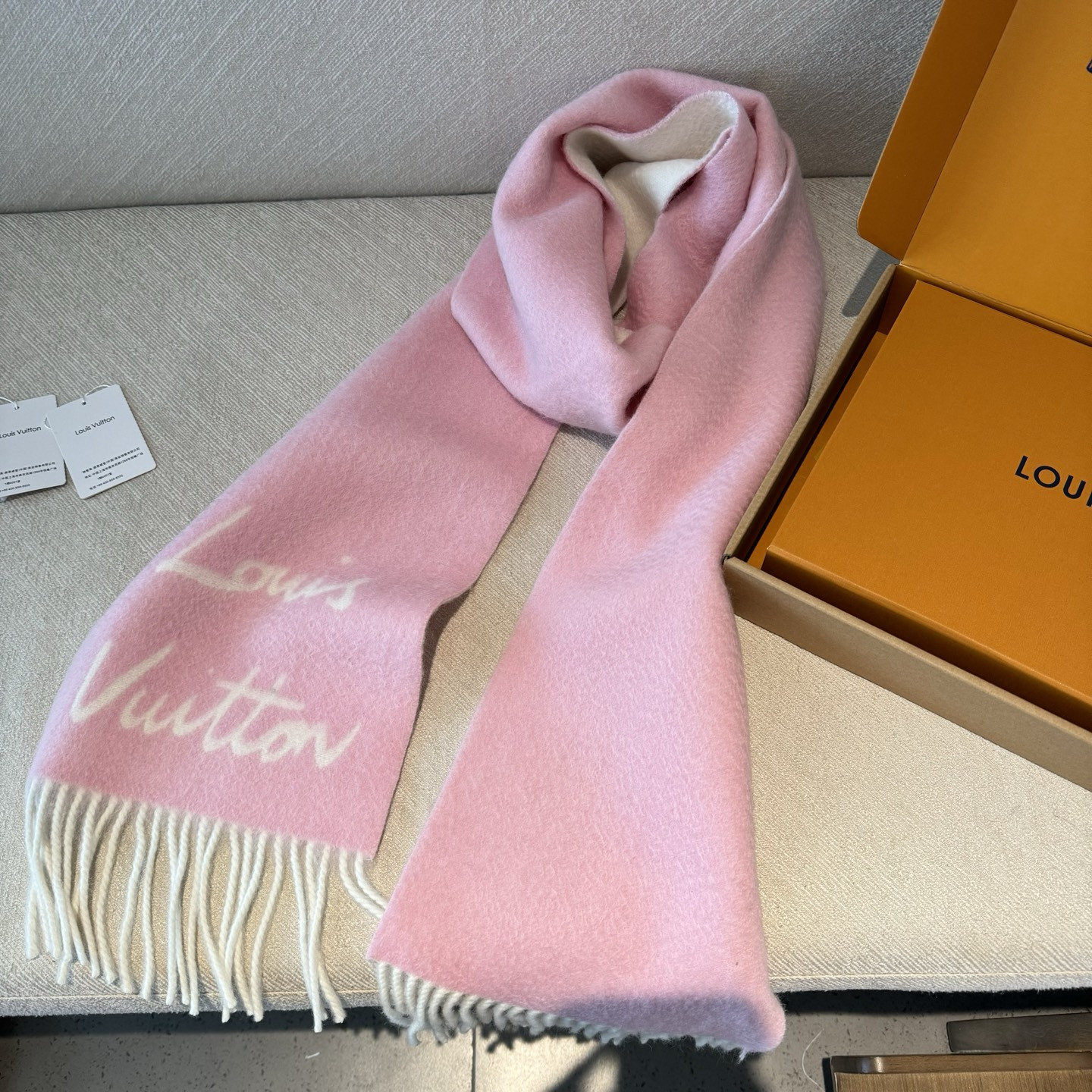 l0*is V*t0n scarf 25x220cm