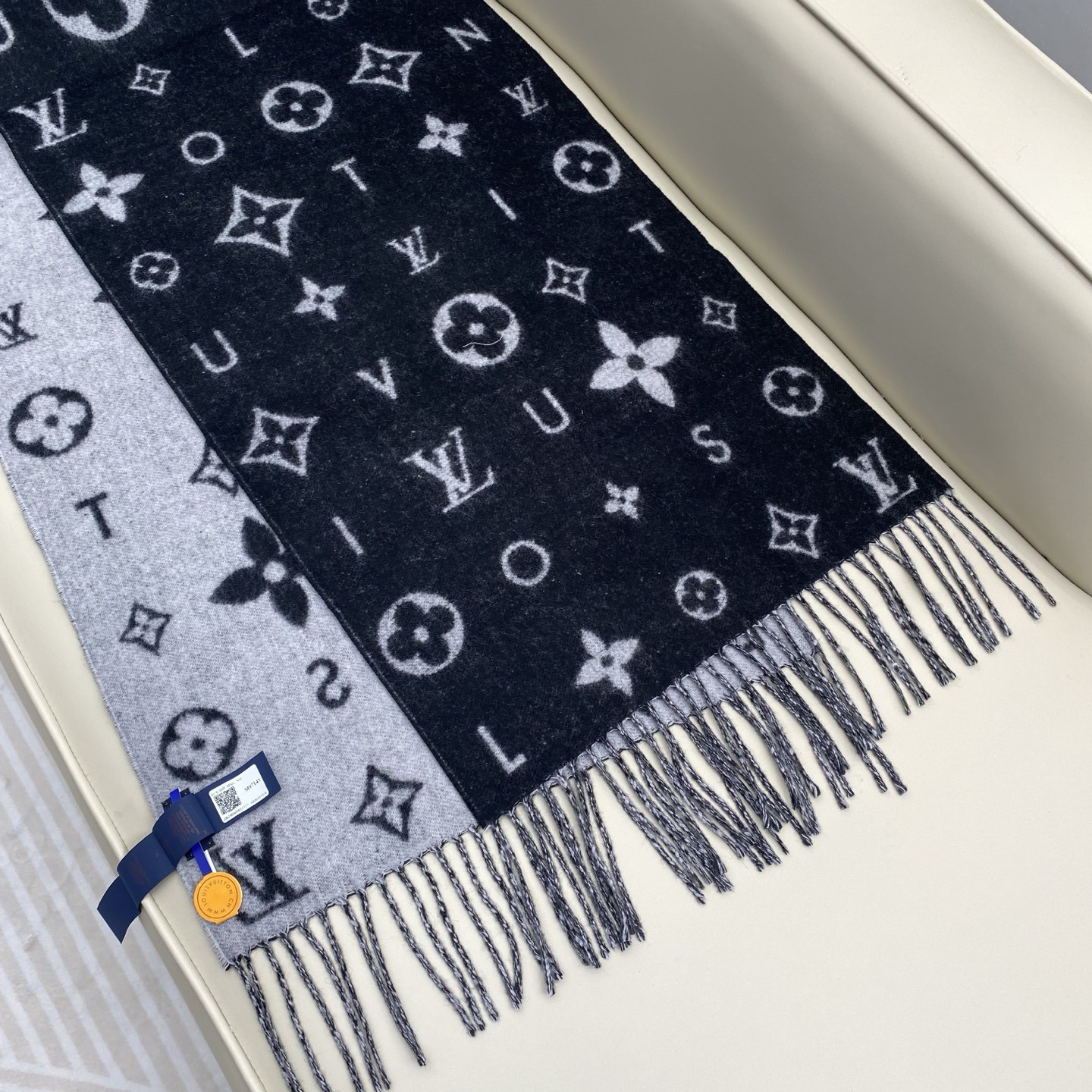 l0*is V*t0n reykjavik 2.0 scarf 40x220cm 100% cashmere