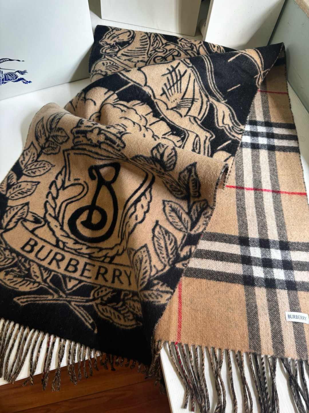 B**rry wide reversible stormy knight scarf 50x210cm