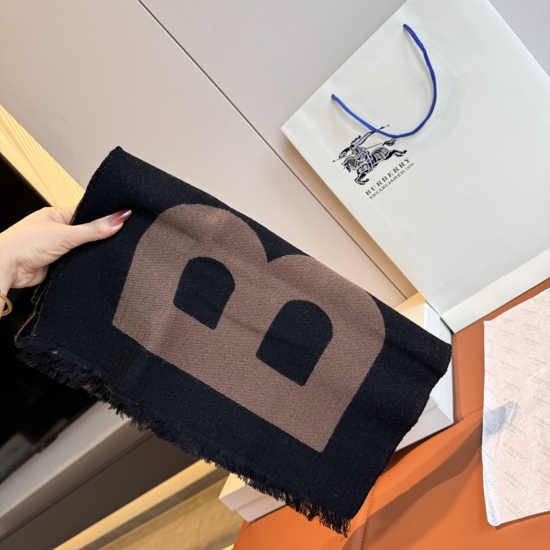 B**rry scarf 36x180cm