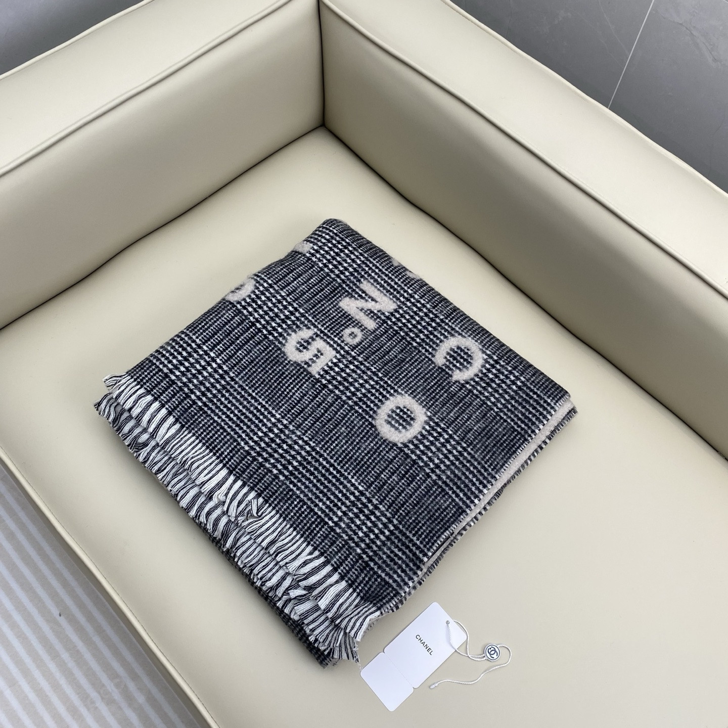 Ch*el scarf 60x190cm