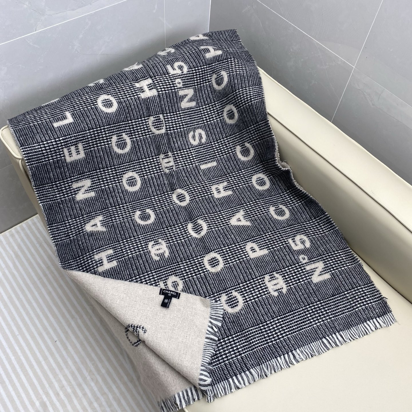 Ch*el scarf 60x190cm