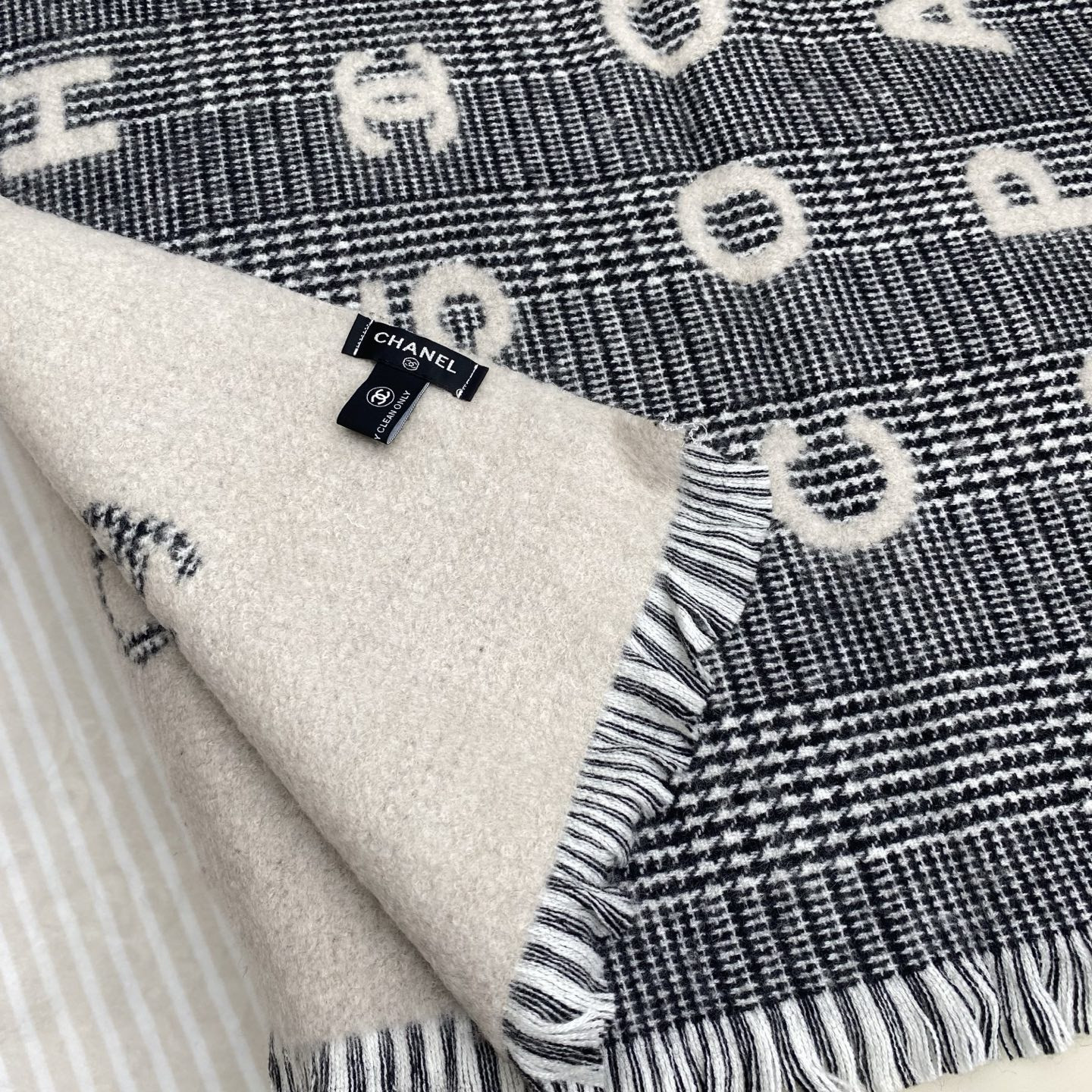 Ch*el scarf 60x190cm