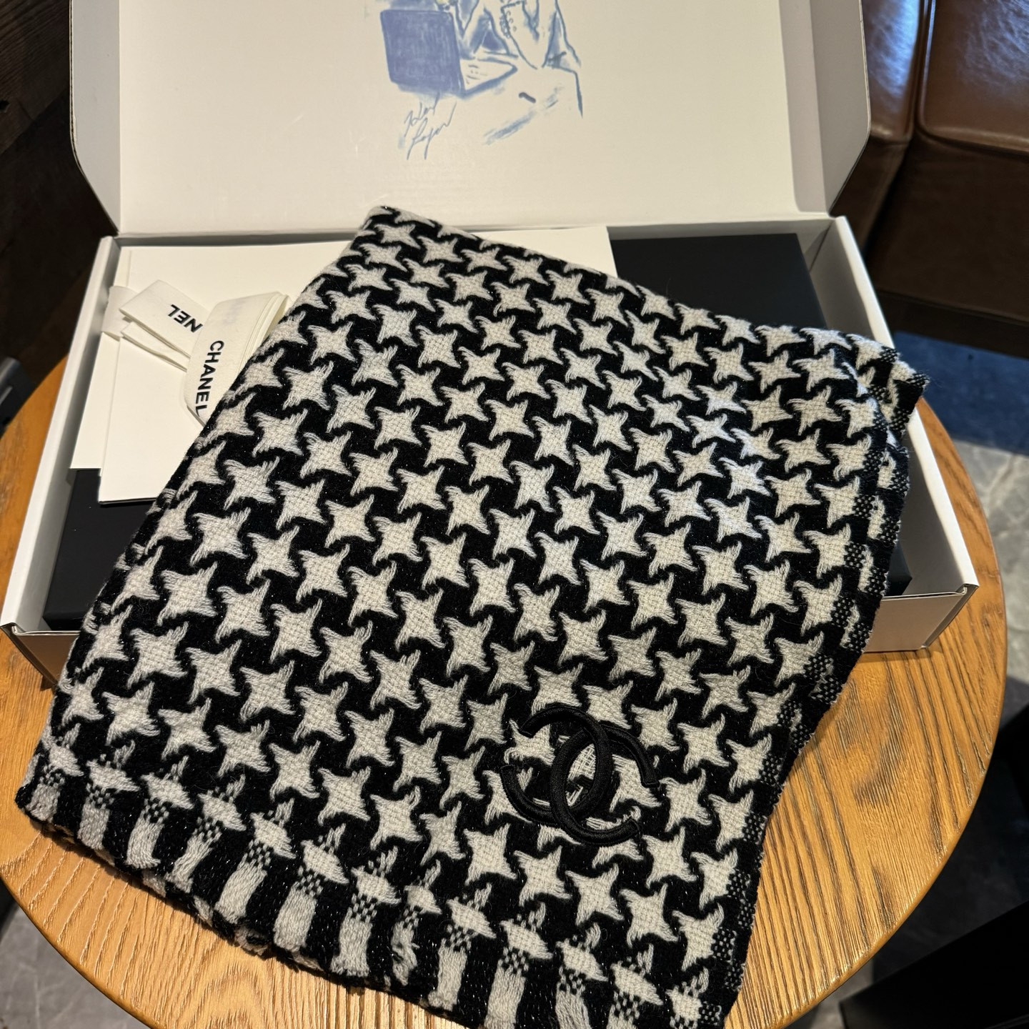 Ch*el scarf 45x200cm 100% cashmere