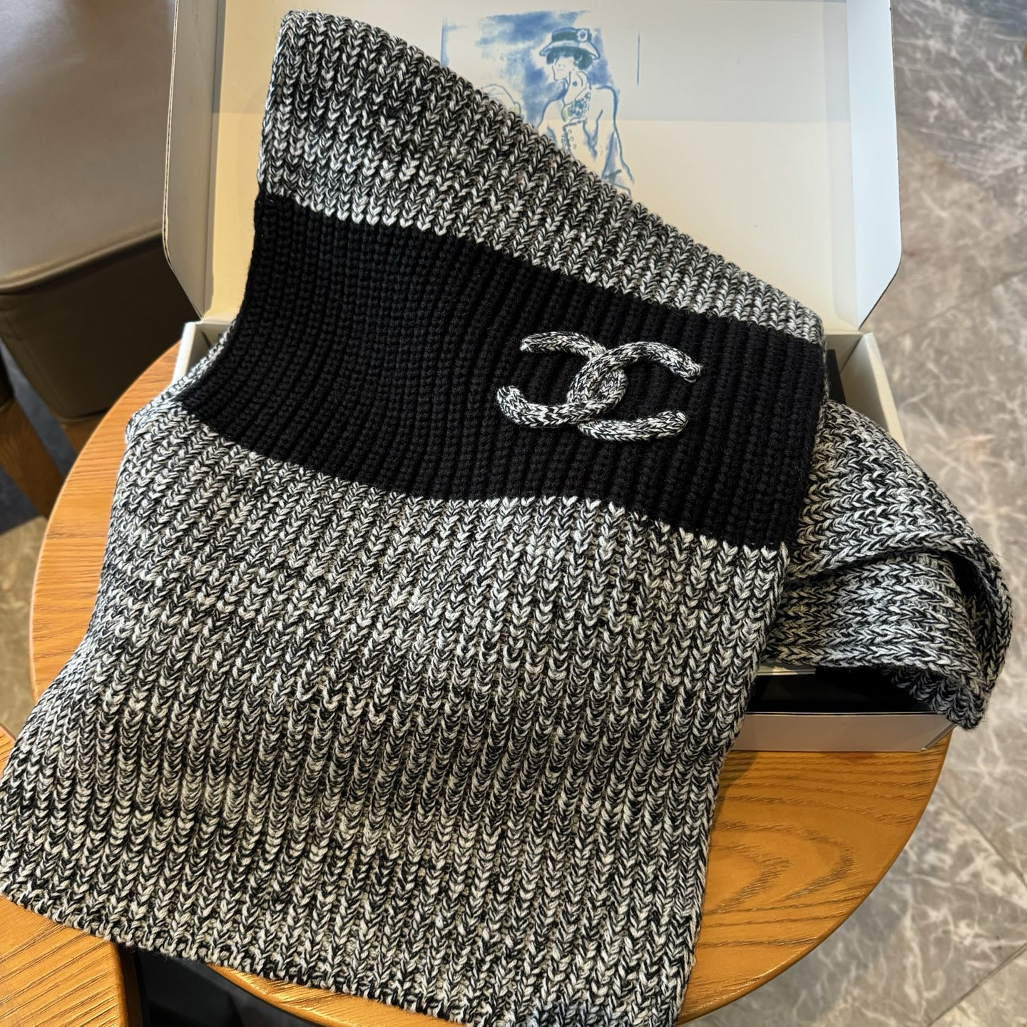 Ch*el scarf 30x200cm 100% cashmere
