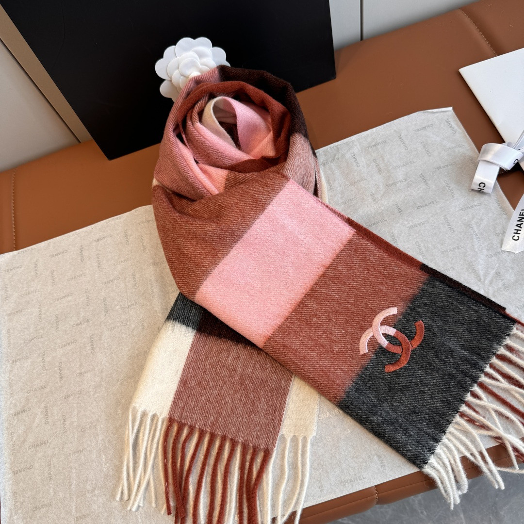 Ch*el scarf 30x200cm 100% lamb