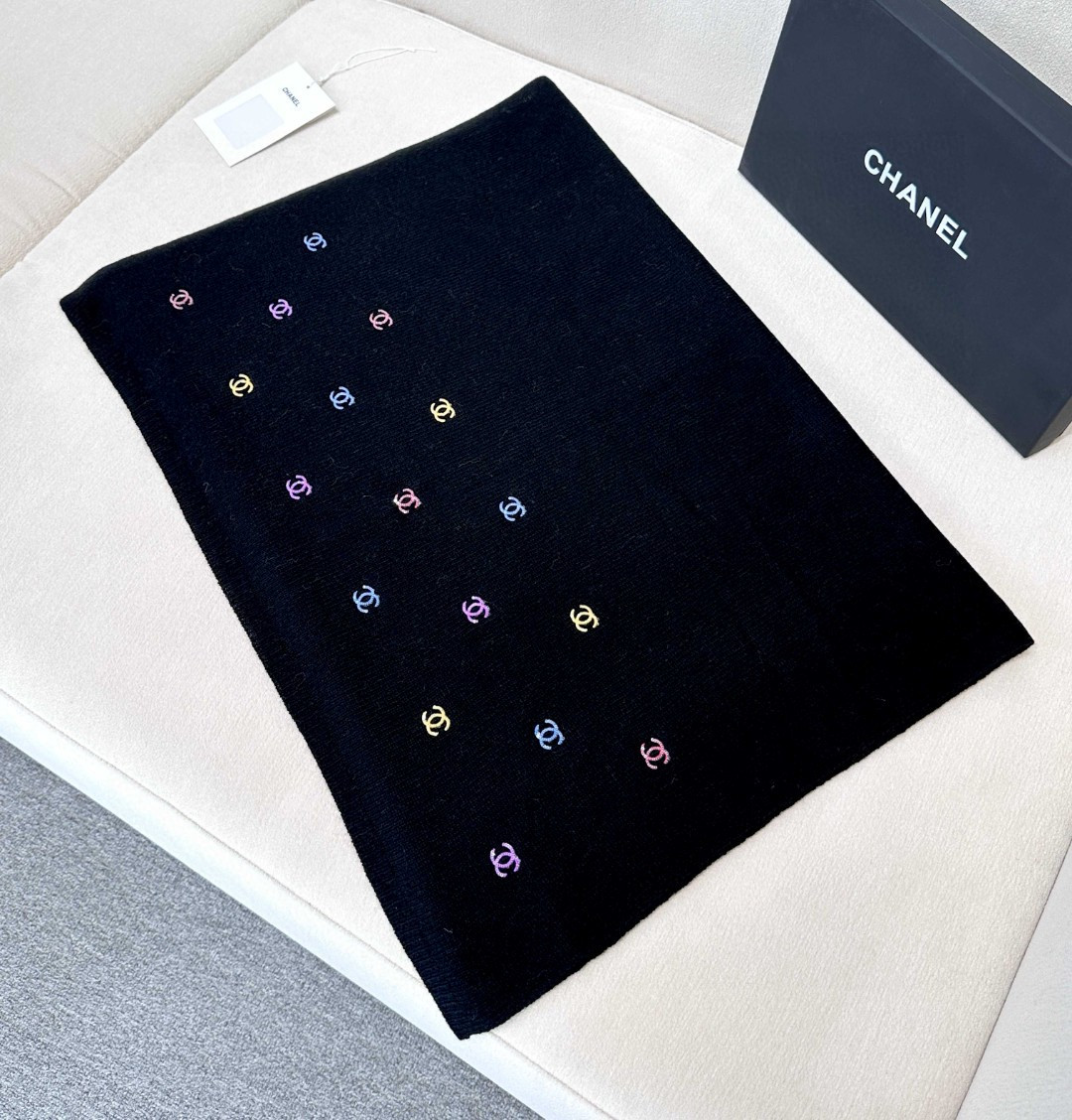 Ch*el scarf 65x180cm 60% cashmere 40% mulberry silk