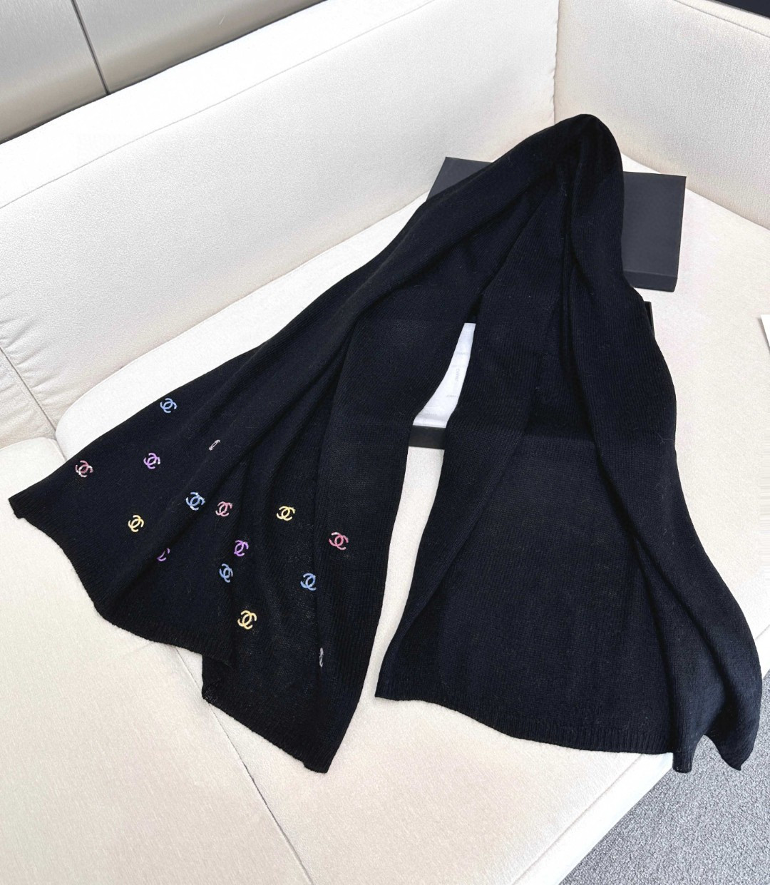 Ch*el scarf 65x180cm 60% cashmere 40% mulberry silk