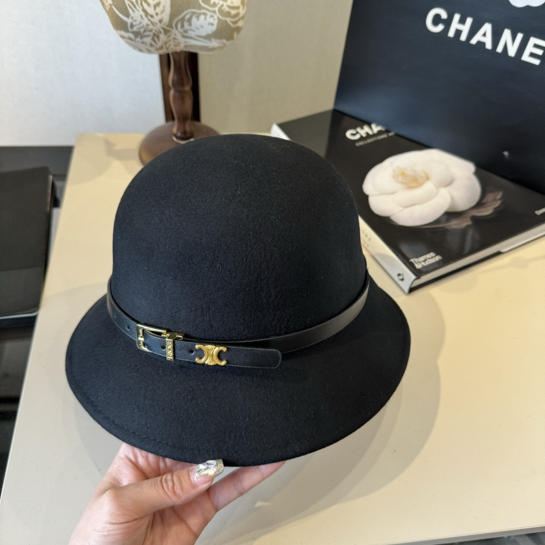 Ce**e bucket hat 100% wool 57cm head circumference