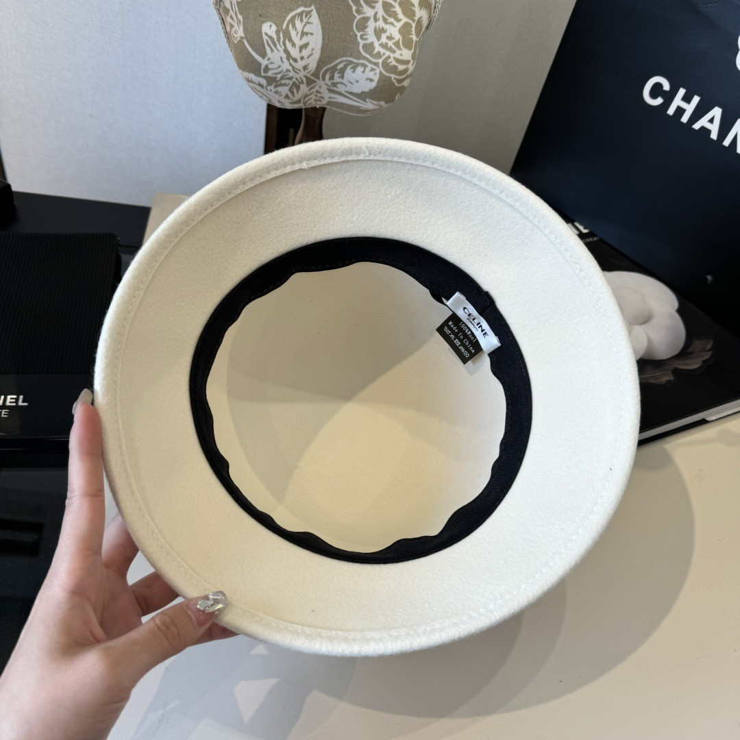 Ce**e bucket hat 100% wool 57cm head circumference