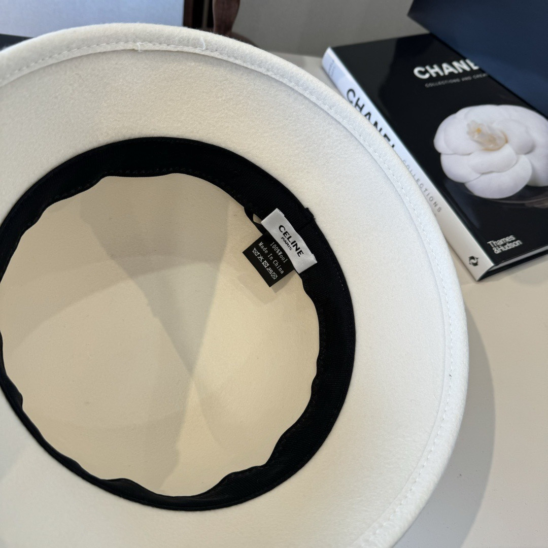 Ce**e bucket hat 100% wool 57cm head circumference